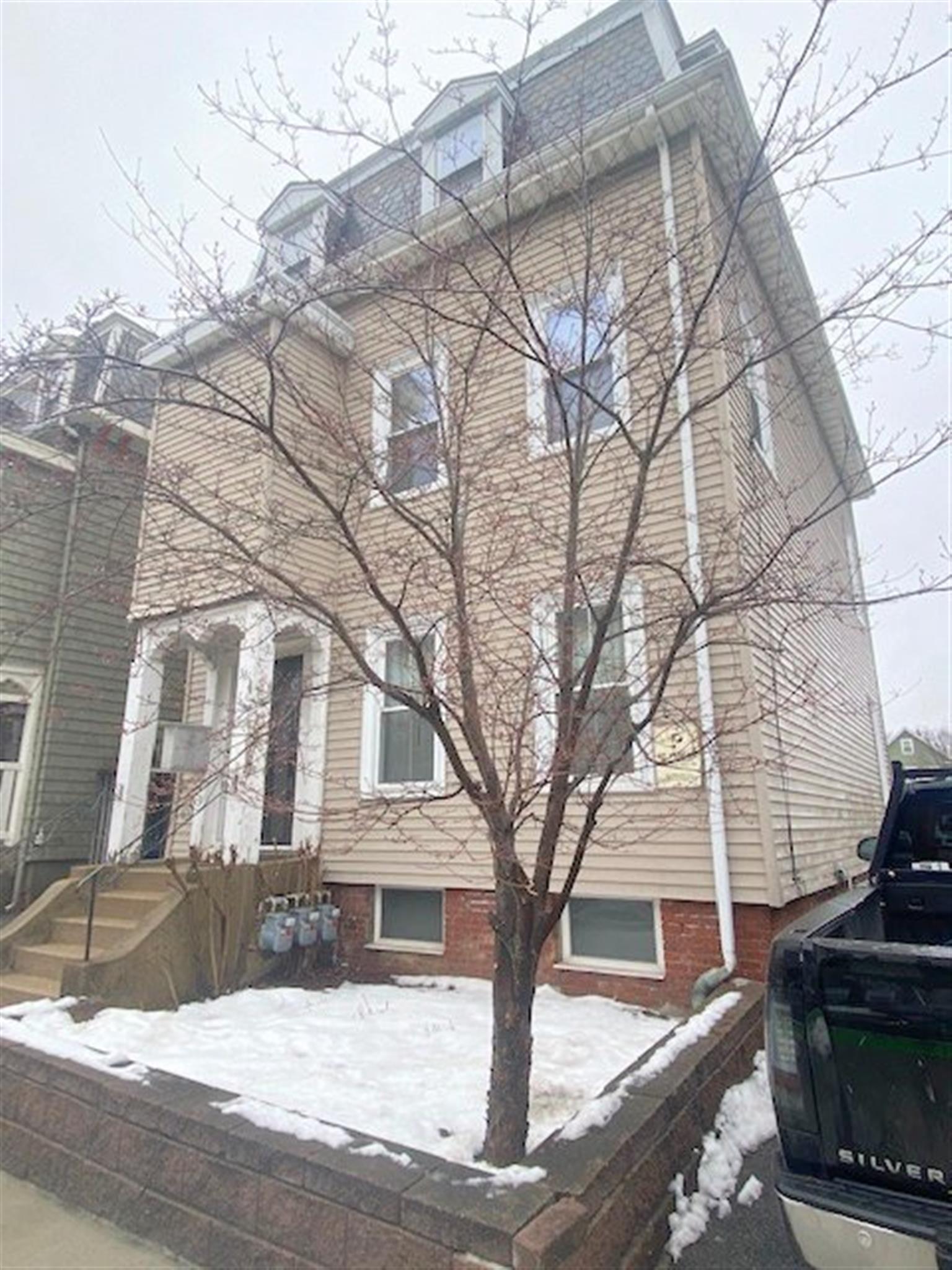 361 Beacon St, Ward Two