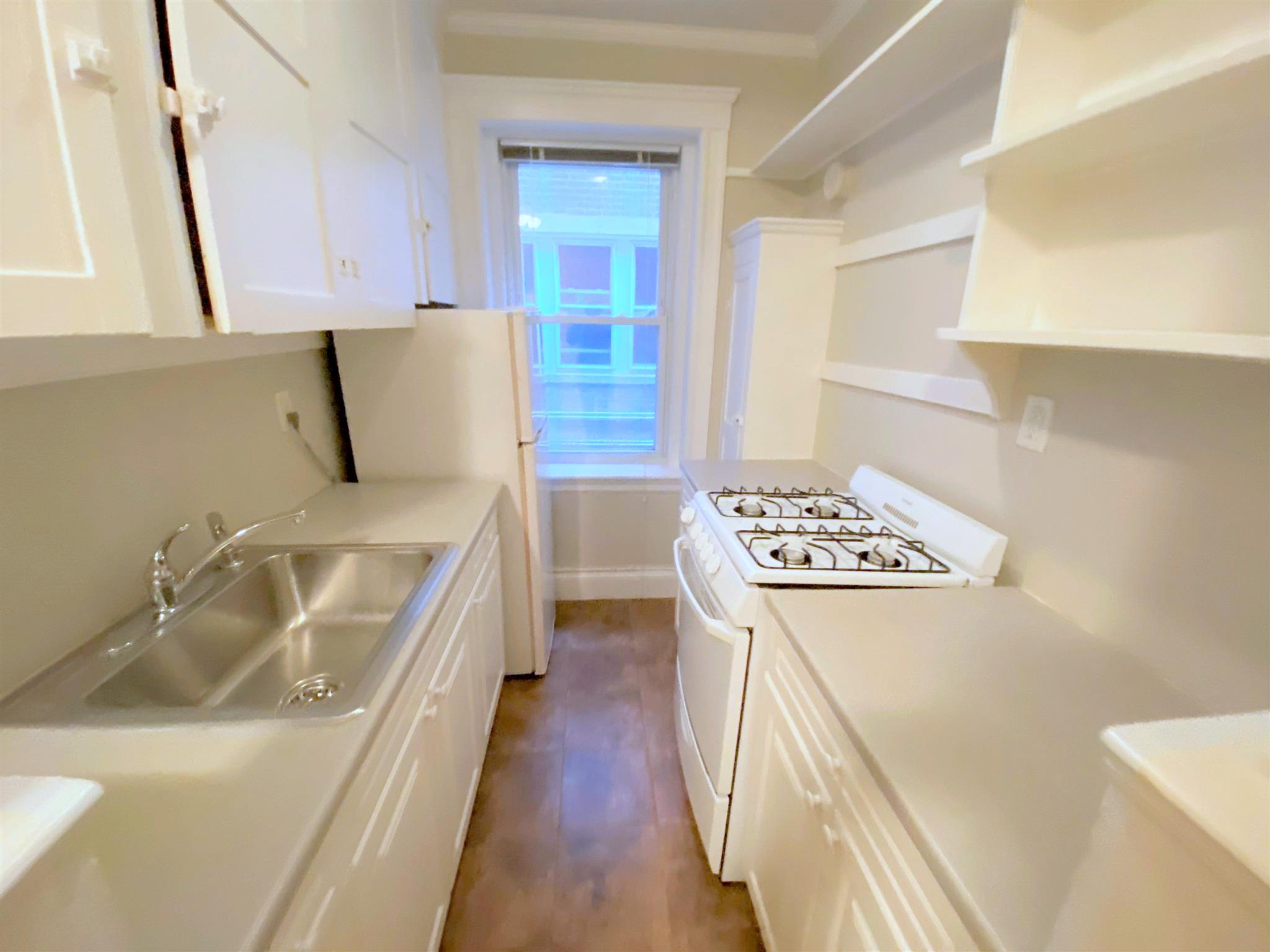 11 Gray St, Neighborhood Nine