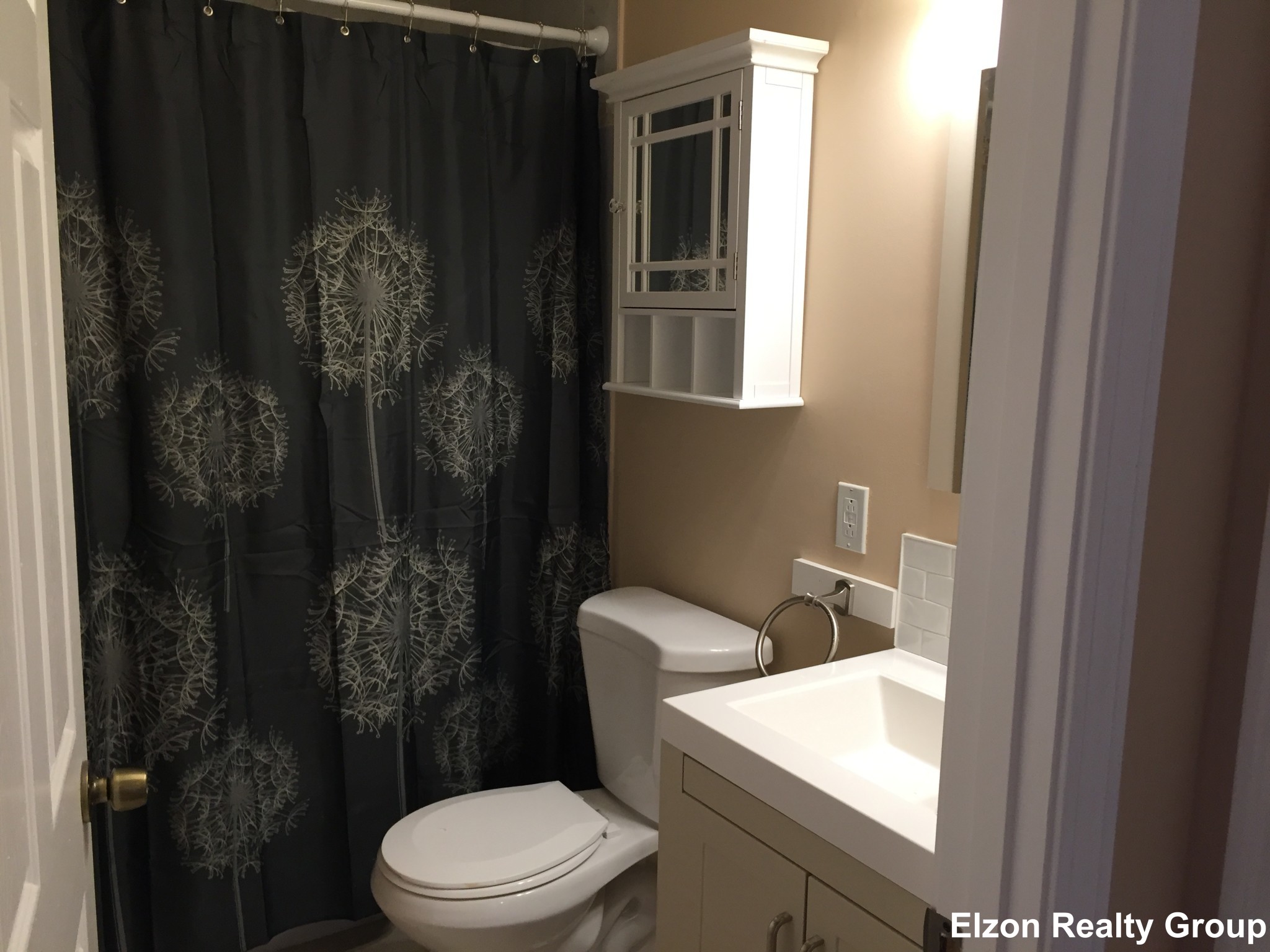 276 Chestnut Hills Ave, Brighton