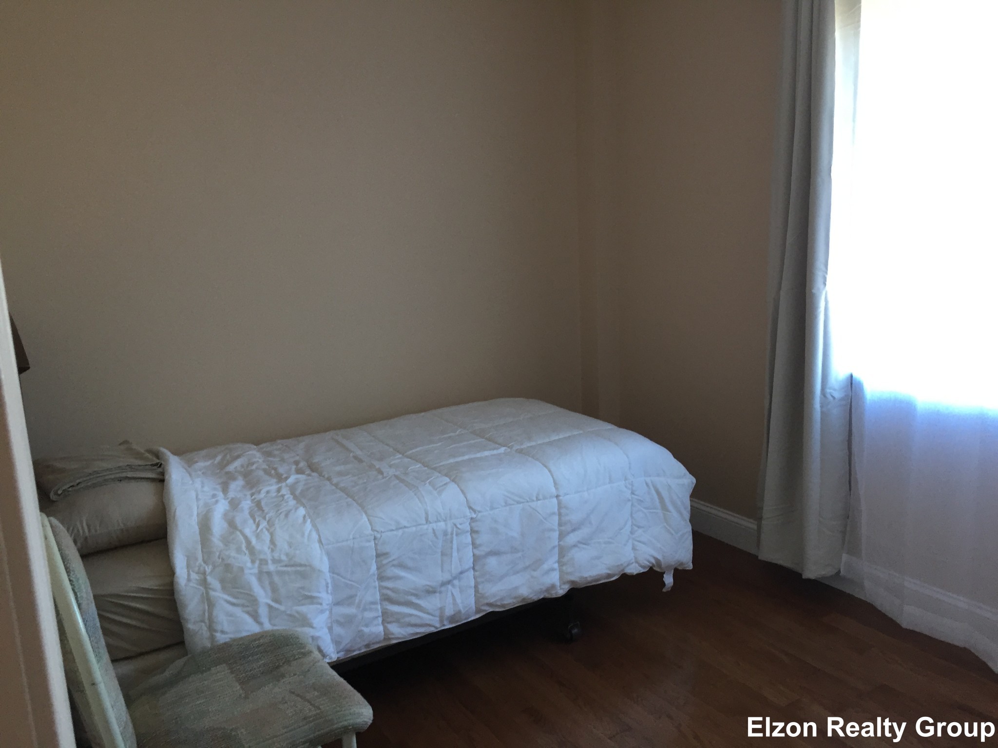 276 Chestnut Hills Ave, Brighton