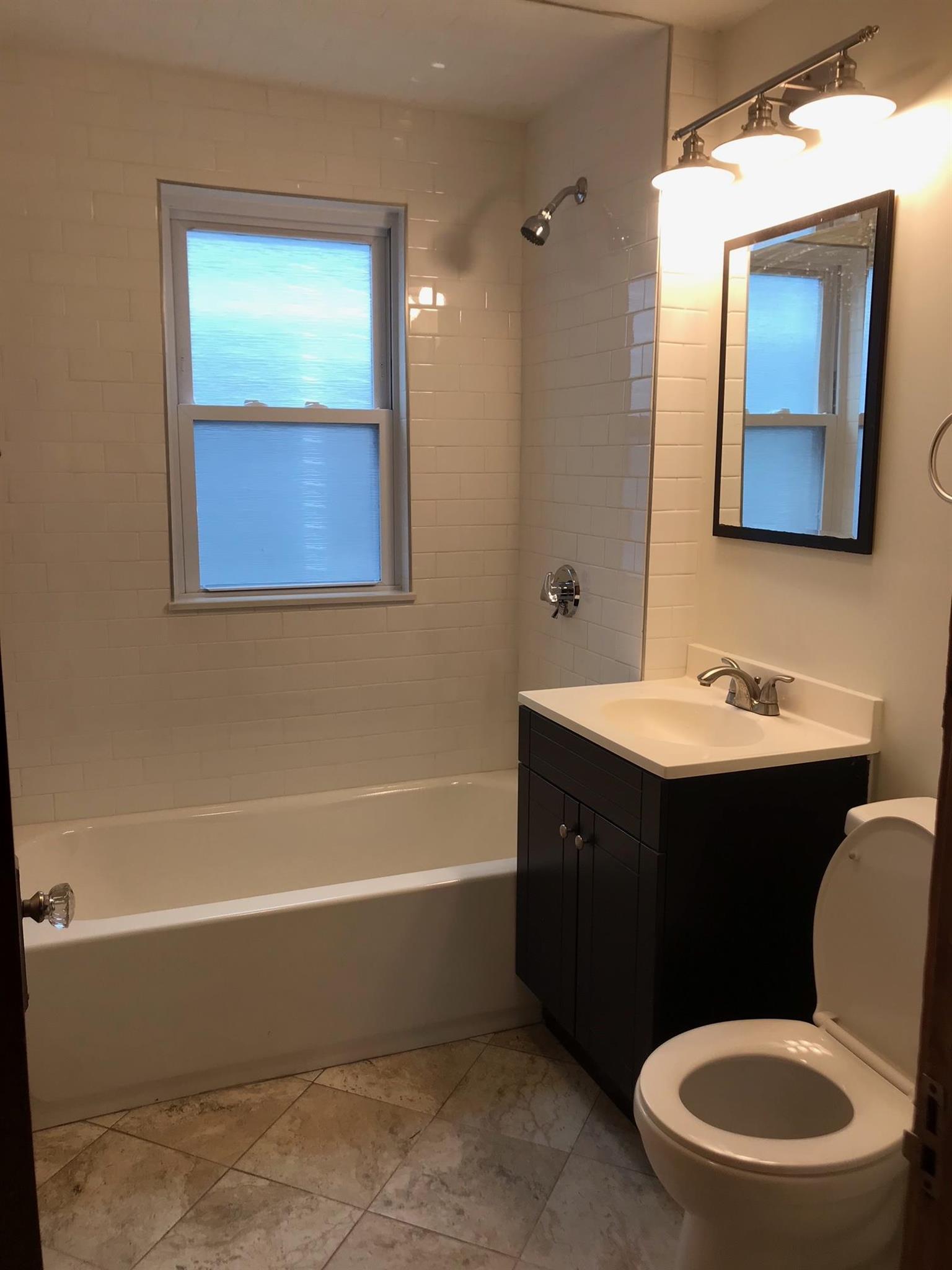 6 Bradford Ave, Medford