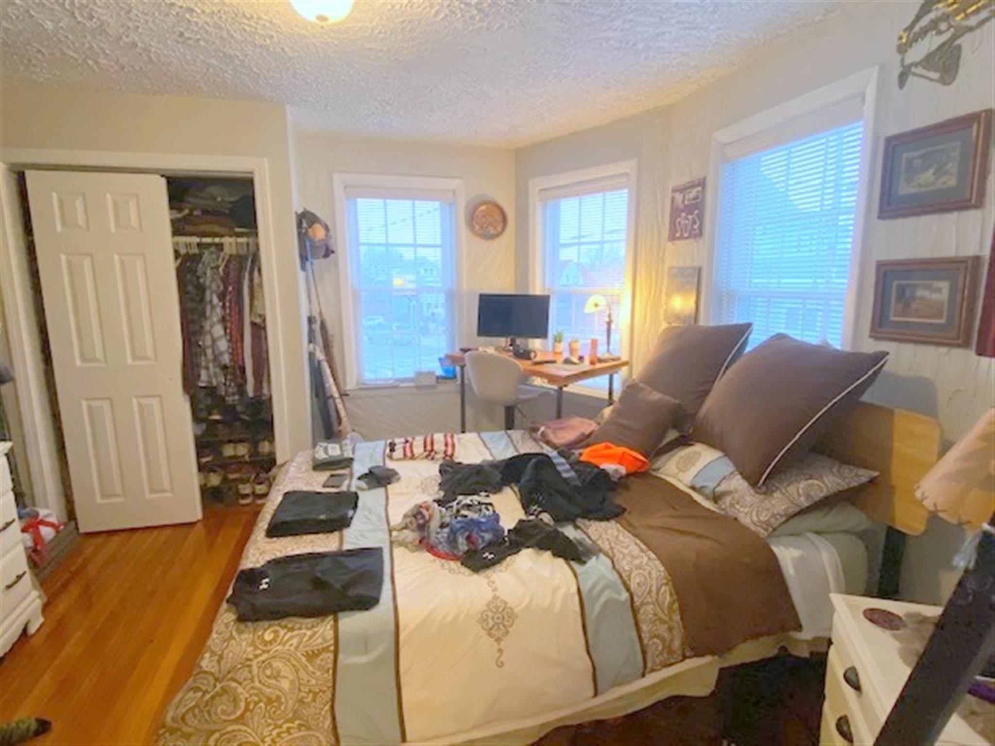 519 Main St, Medford