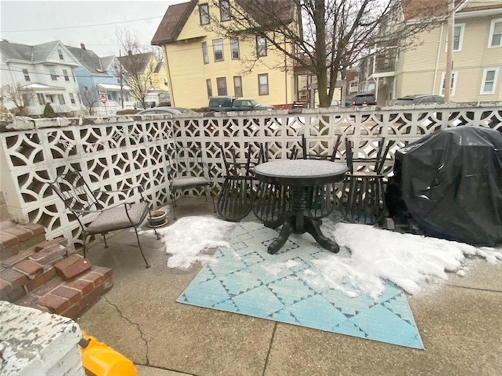 519 Main St, Medford