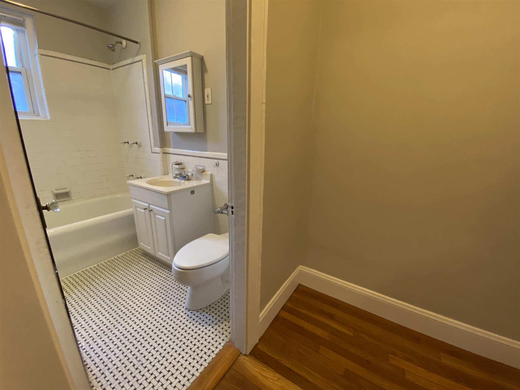 119 College Ave, Davis Square