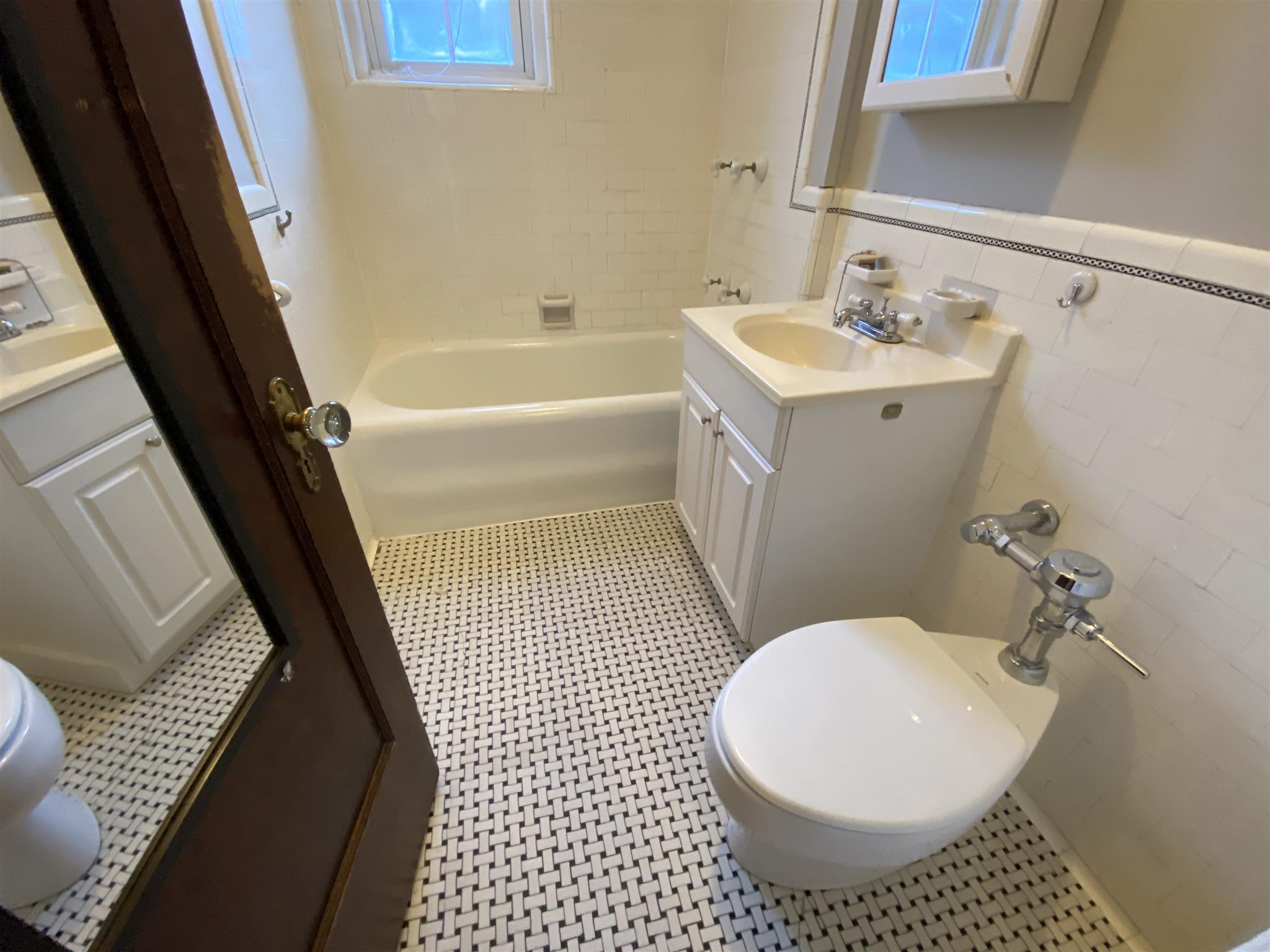 119 College Ave, Davis Square