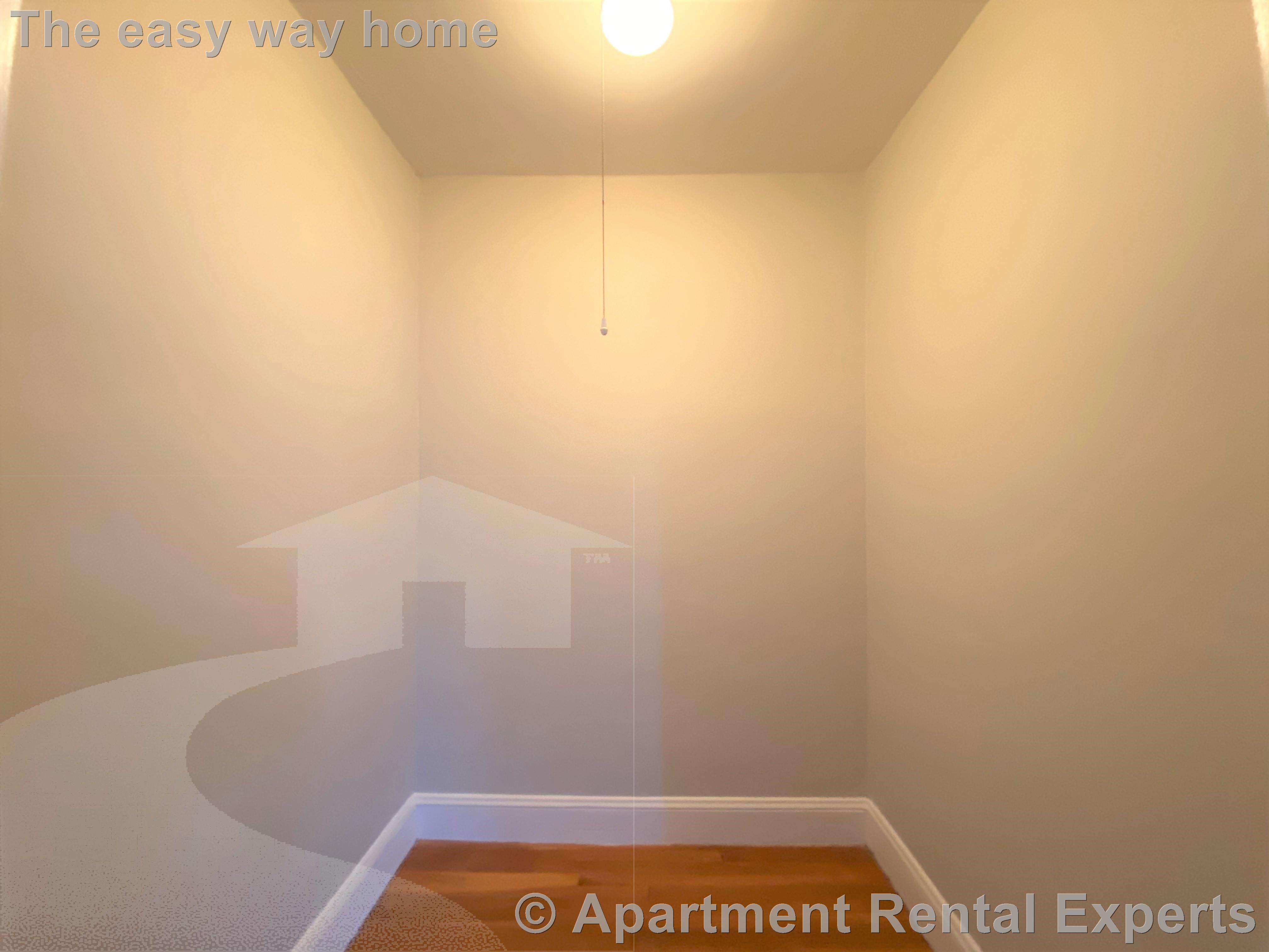 119 College, Davis Square