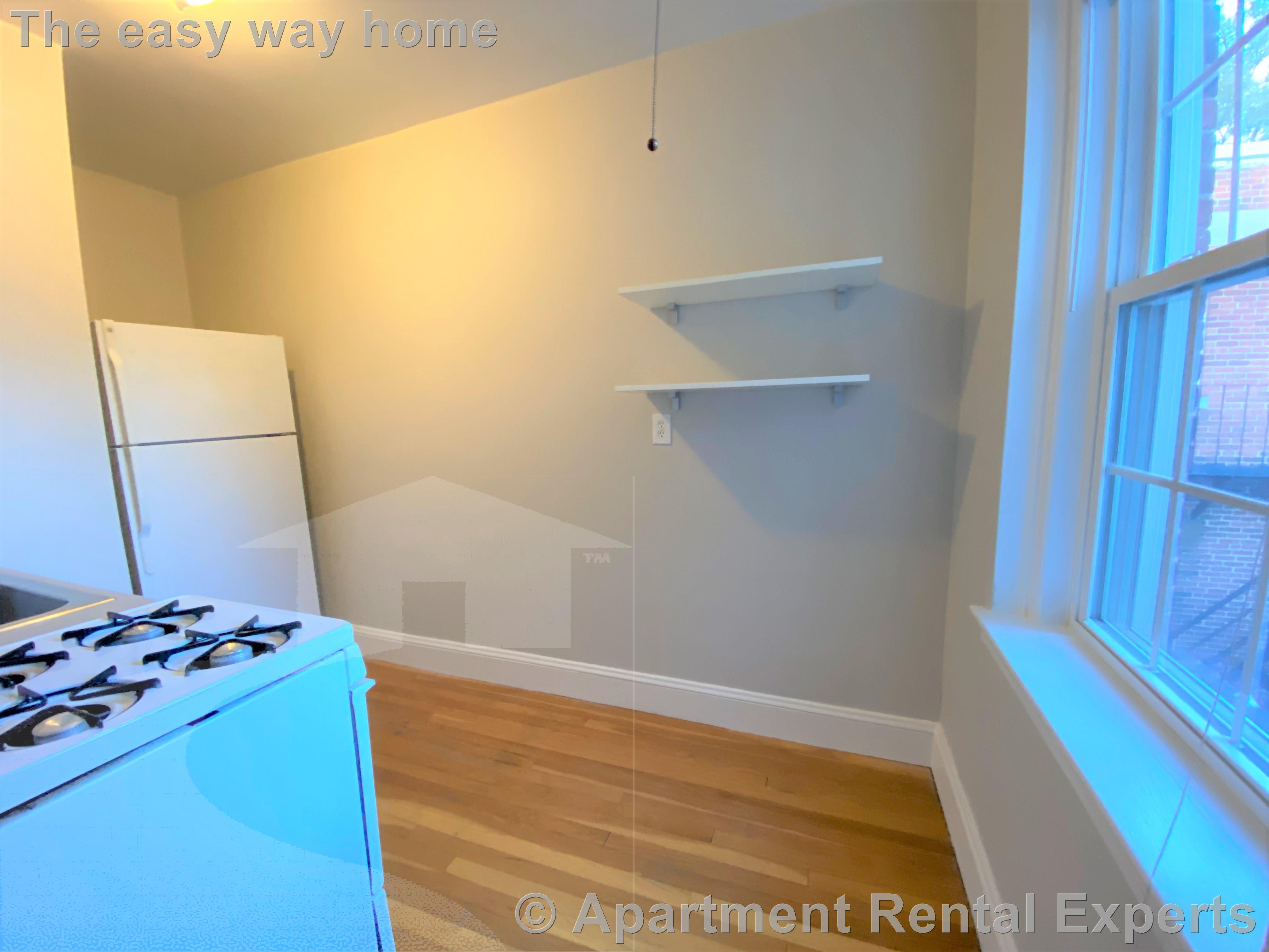 119 College, Davis Square