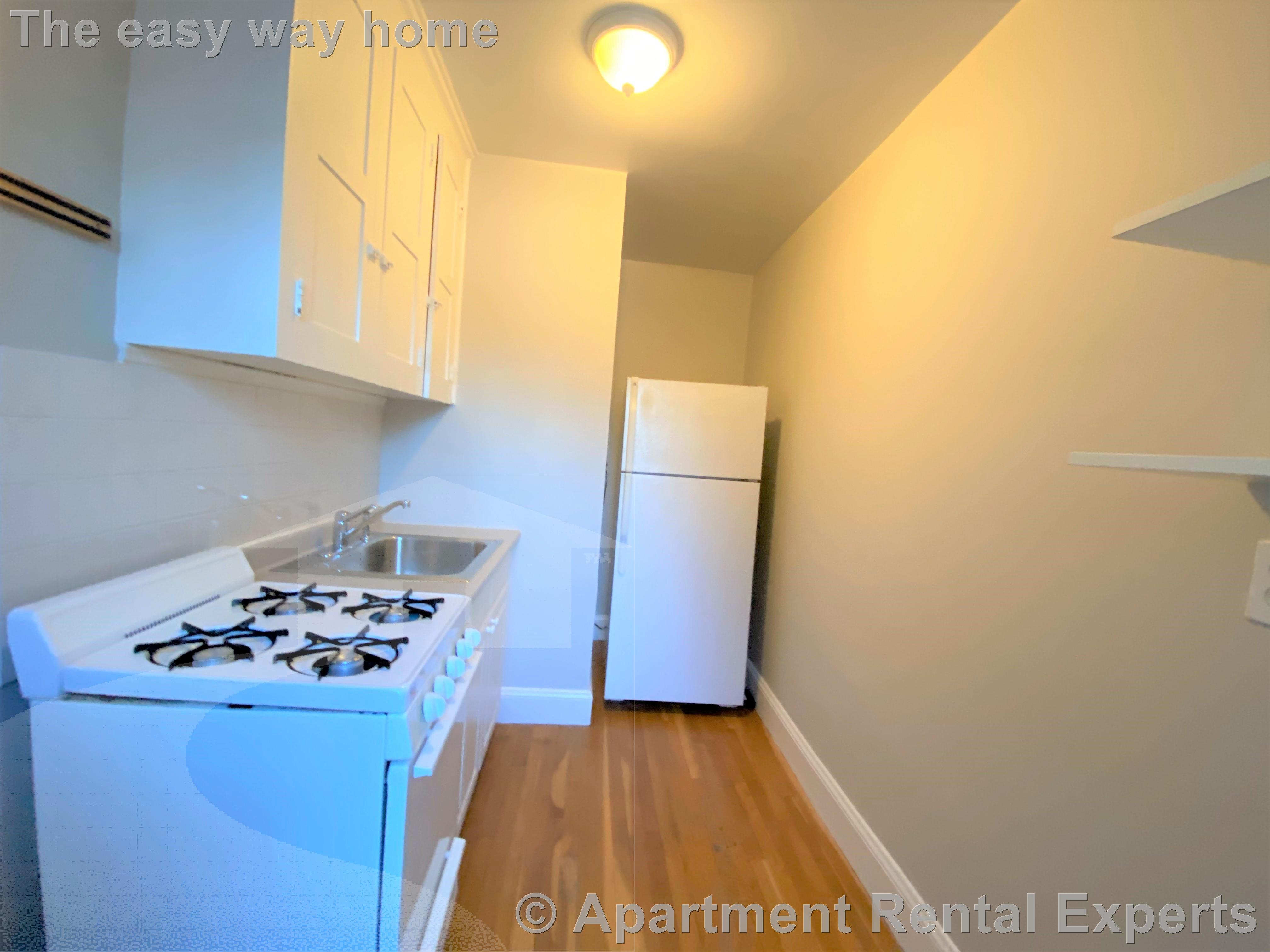 119 College, Davis Square