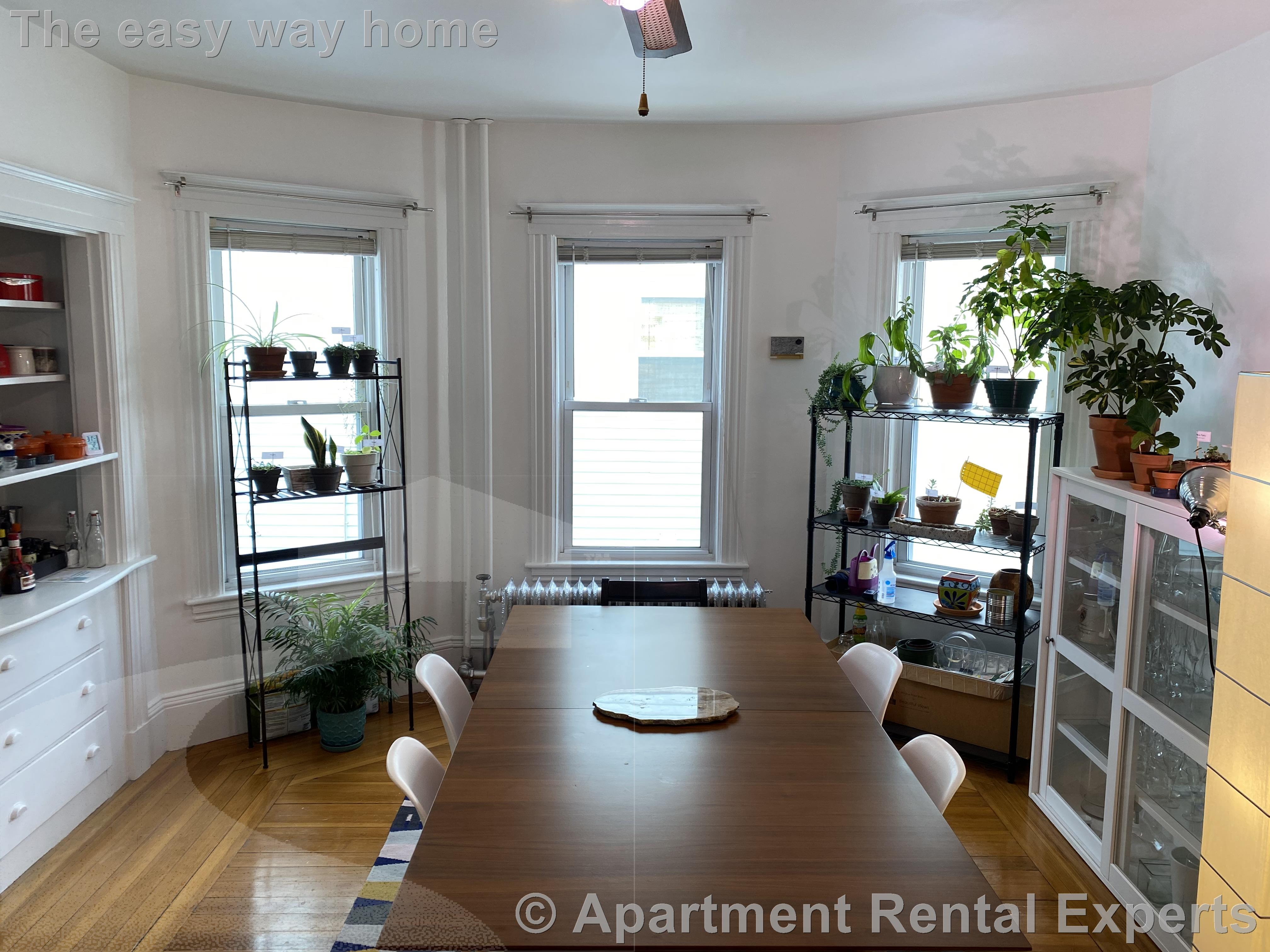 117 Rogers, Ball Square