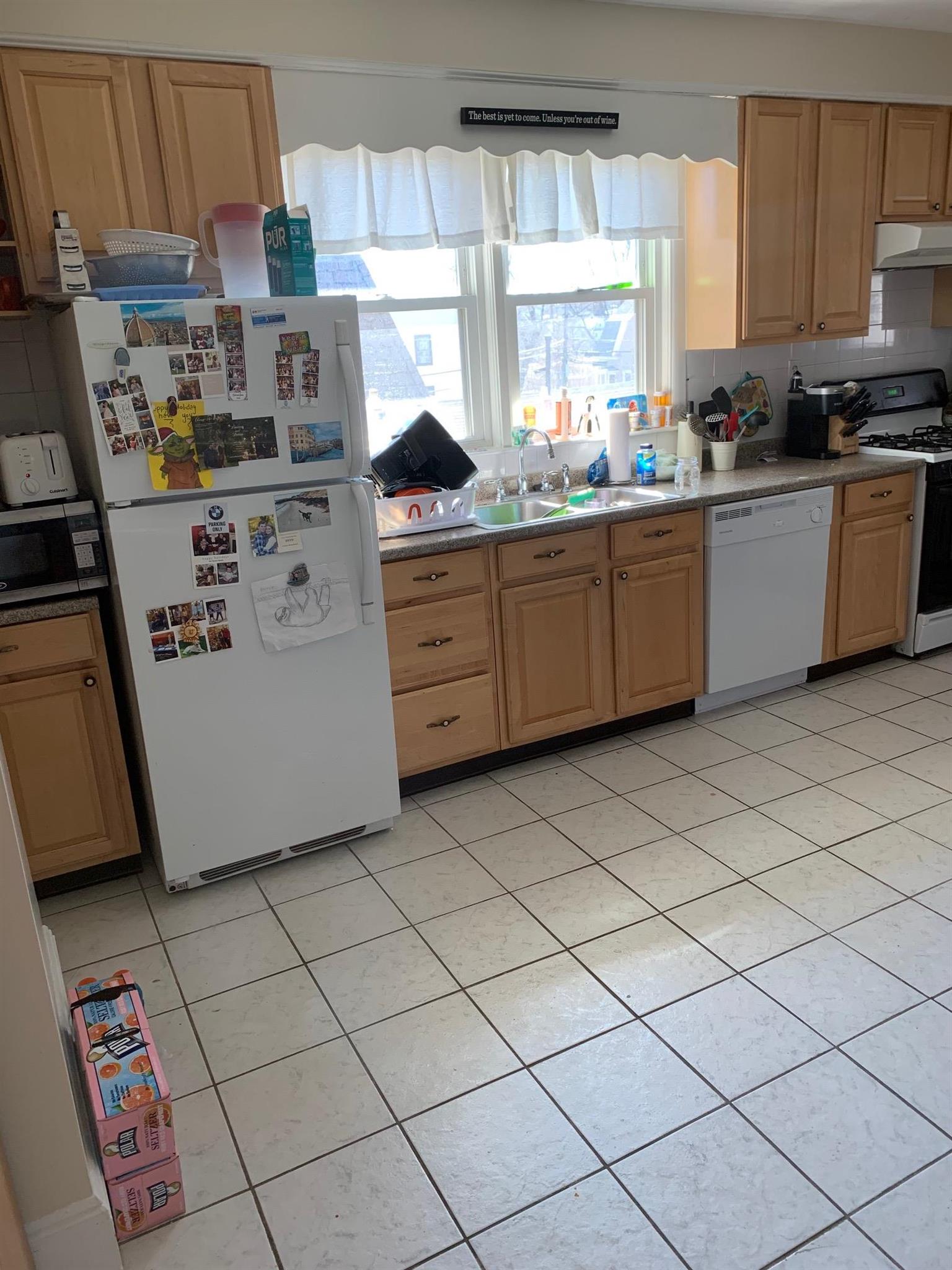 411 Main St, Medford