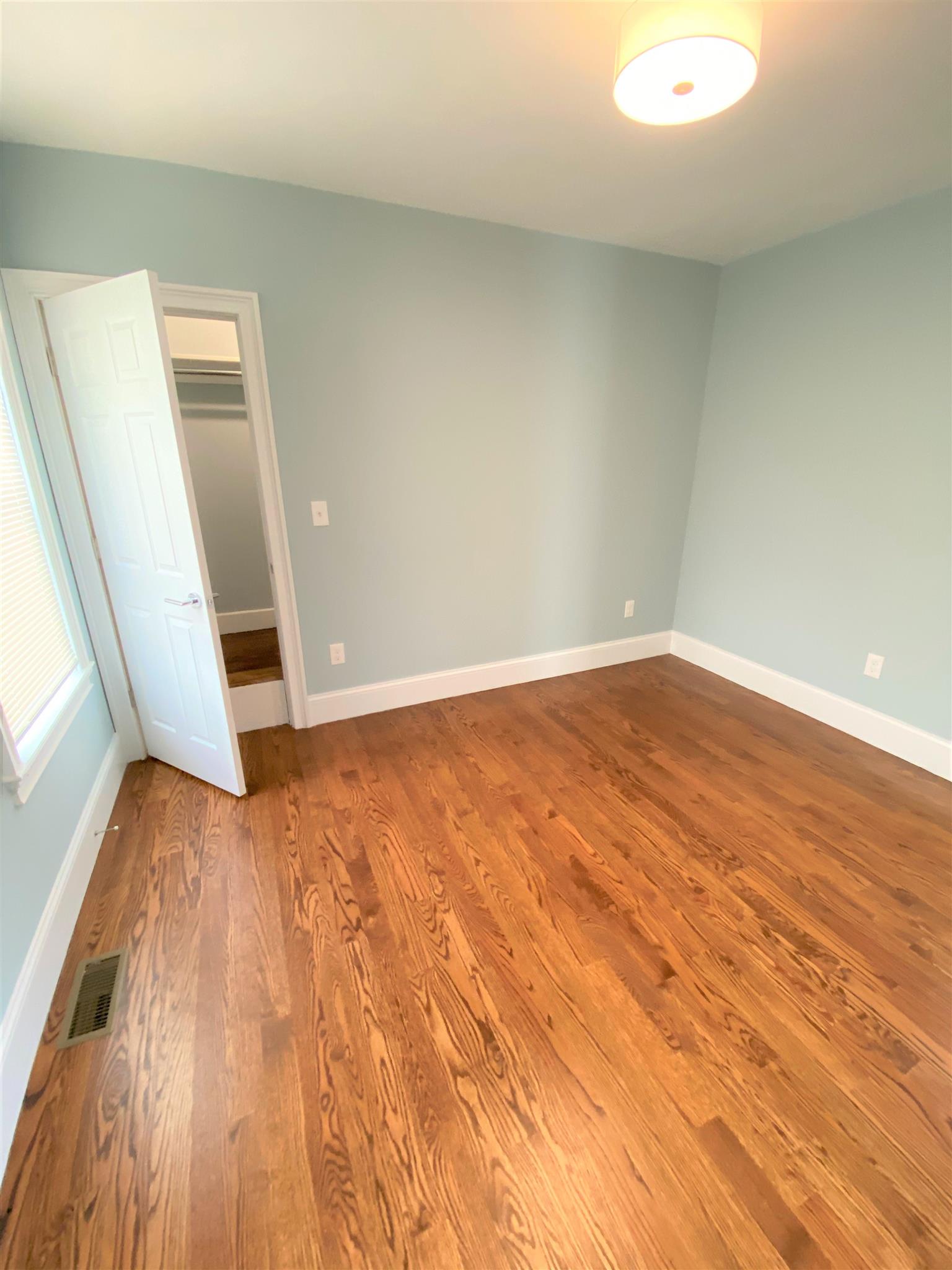 3 Hamilton Rd, Teele Square