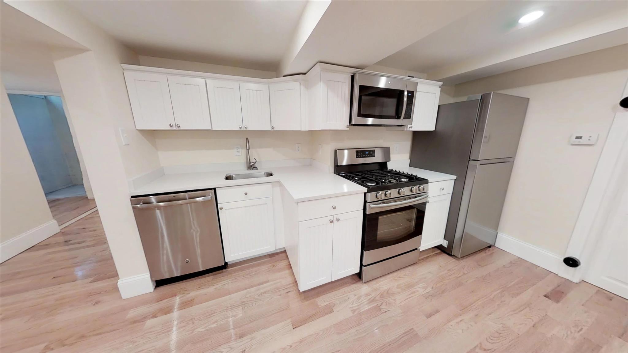 219 Holland St, Davis Square