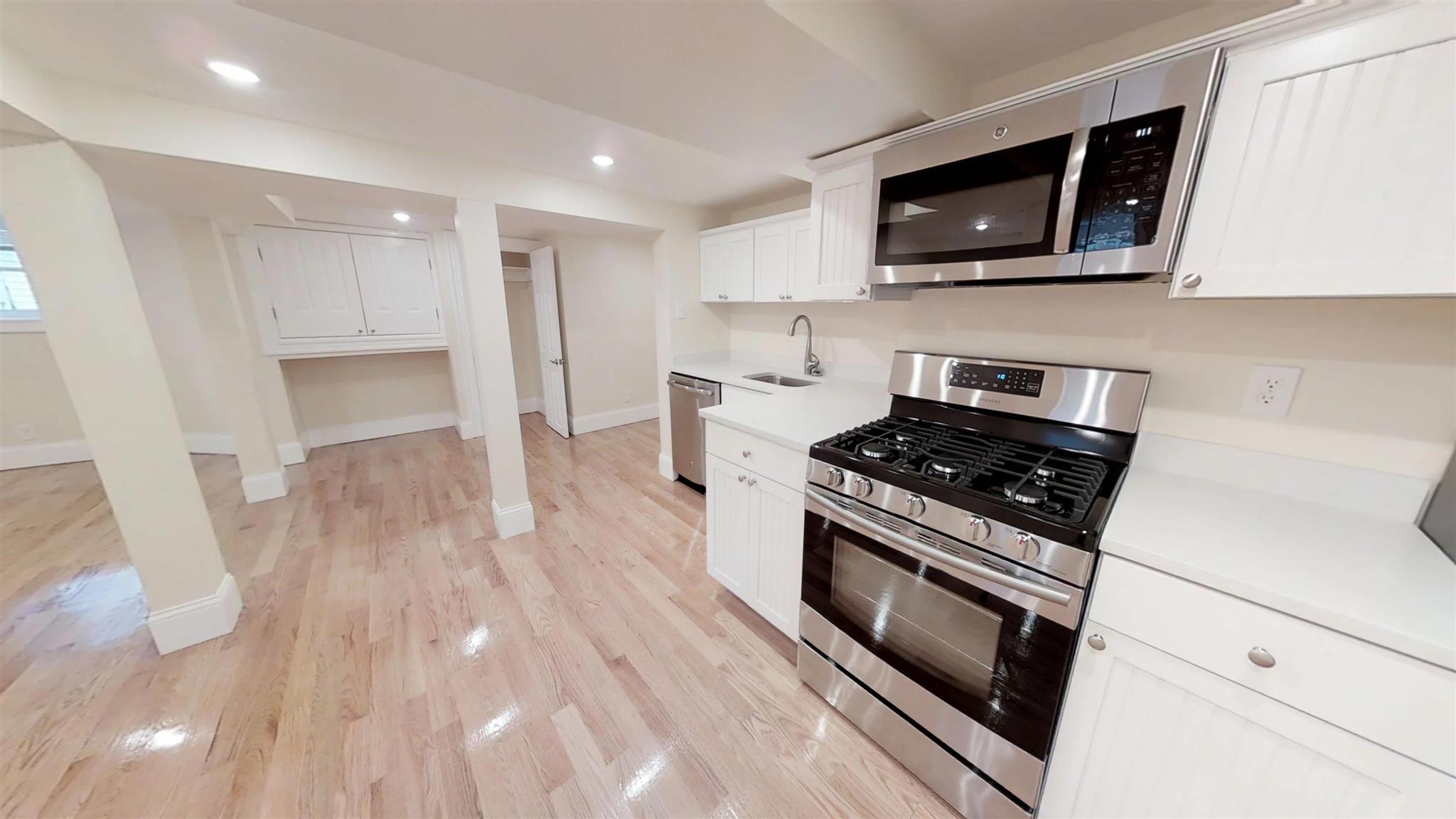 219 Holland St, Davis Square