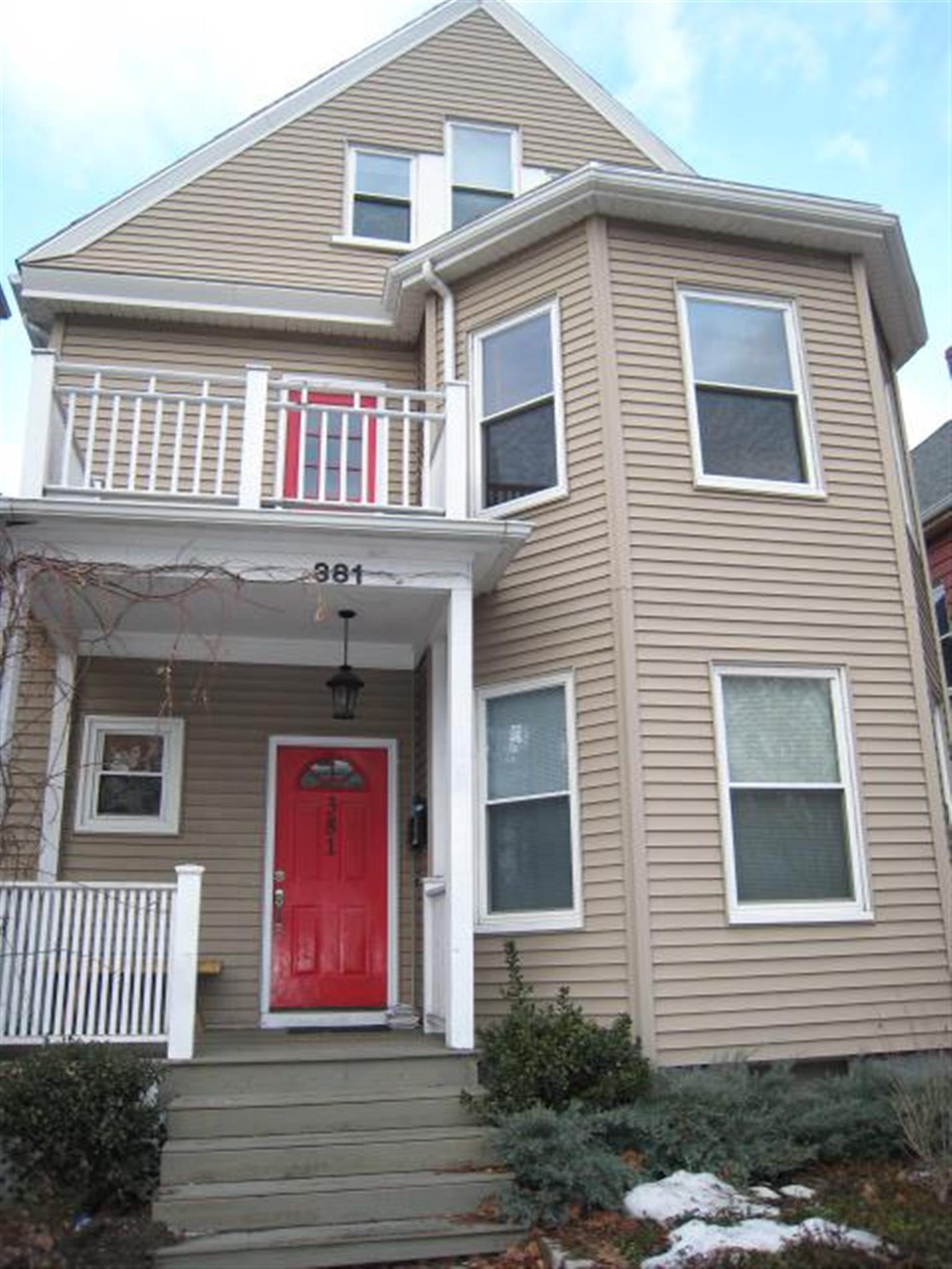 381 Highland Ave, Davis Square