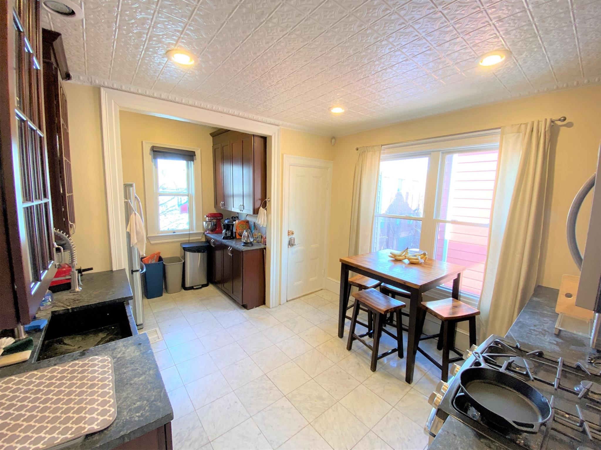 381 Highland Ave, Davis Square