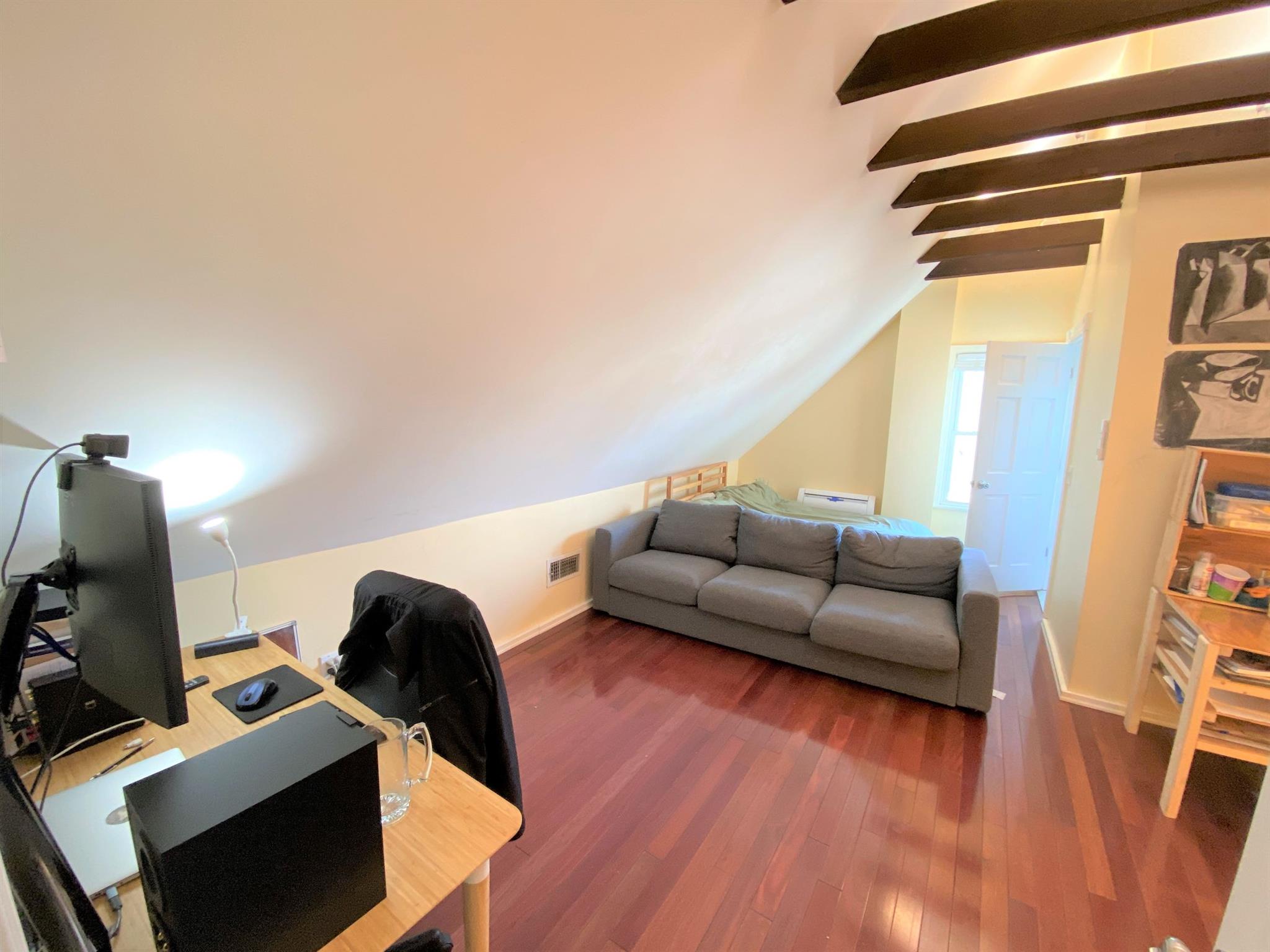 381 Highland Ave, Davis Square