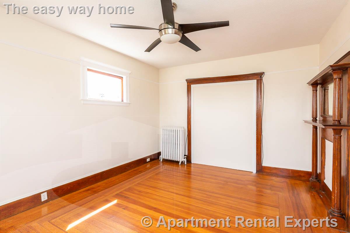 600 Broadway, Ball Square