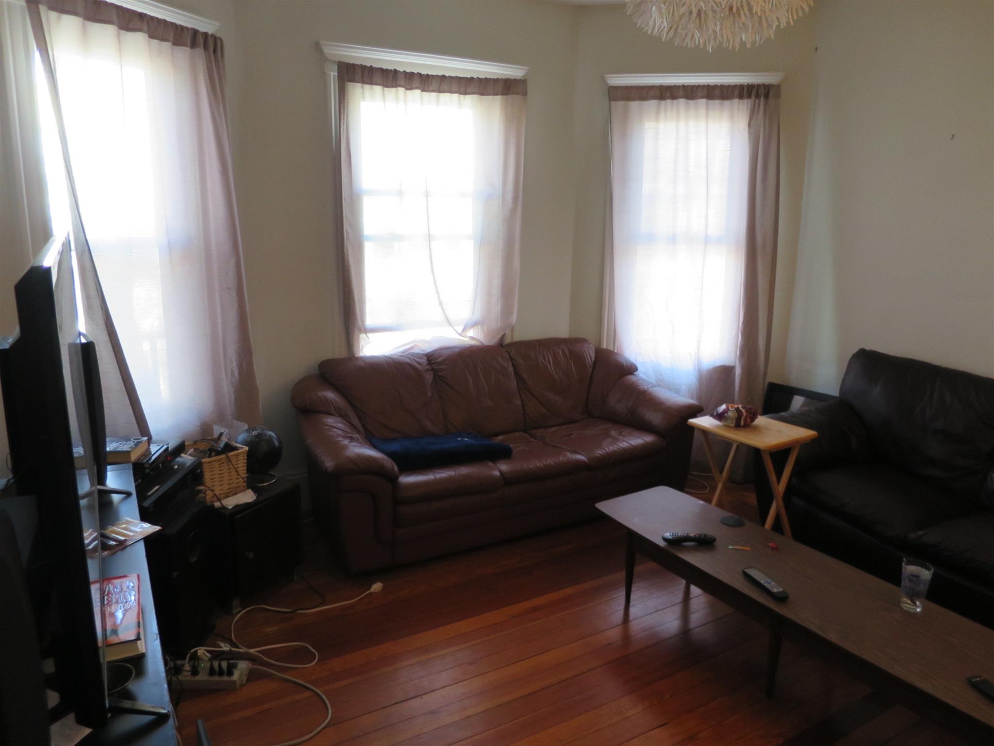 22 Spencer Ave, Davis Square