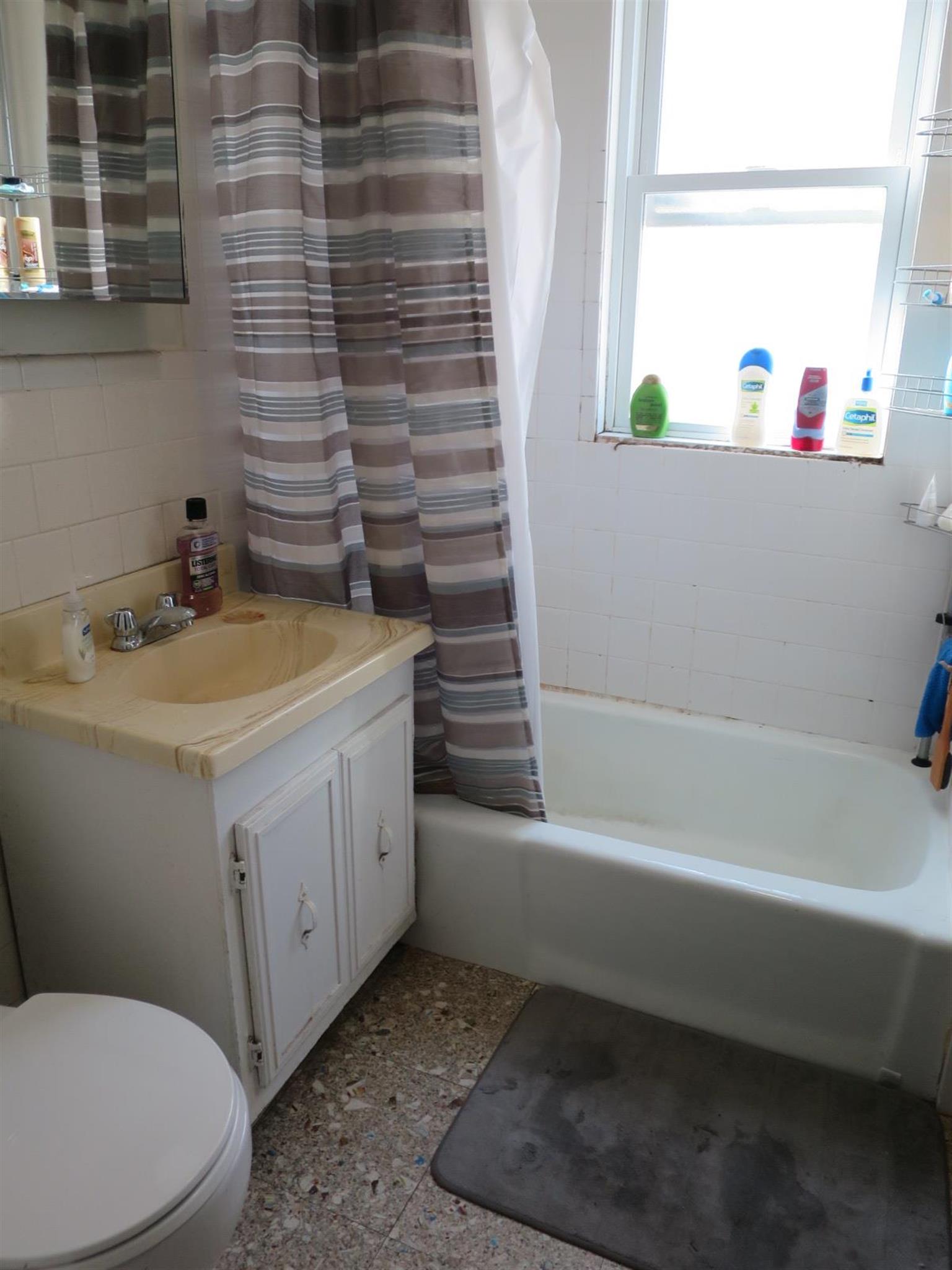 22 Spencer Ave, Davis Square