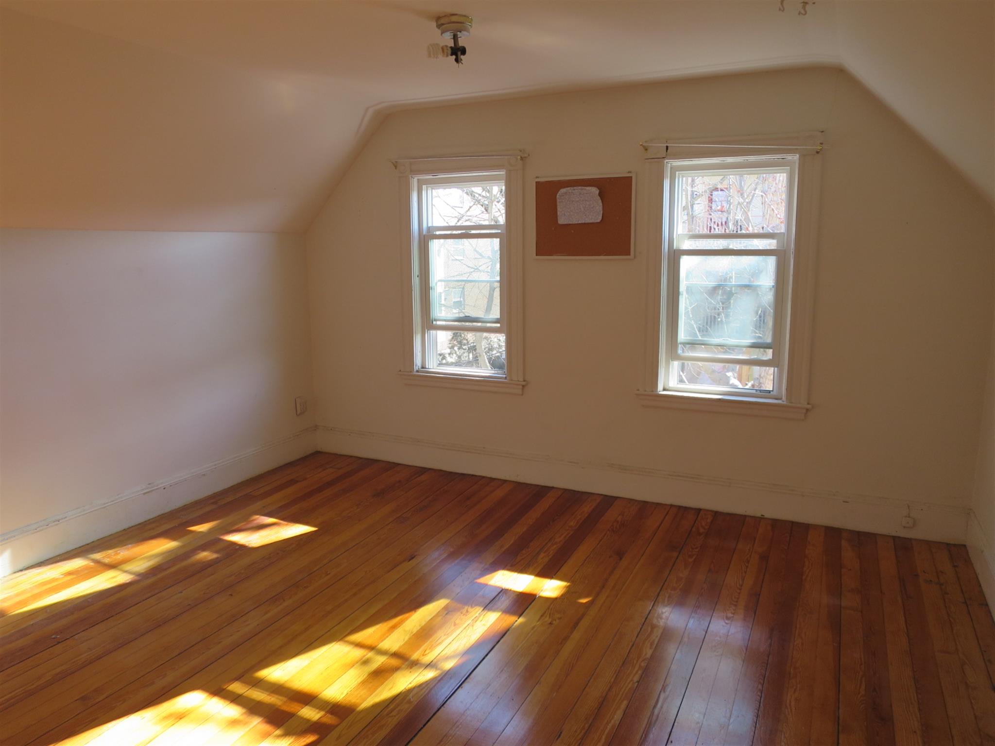 22 Spencer Ave, Davis Square