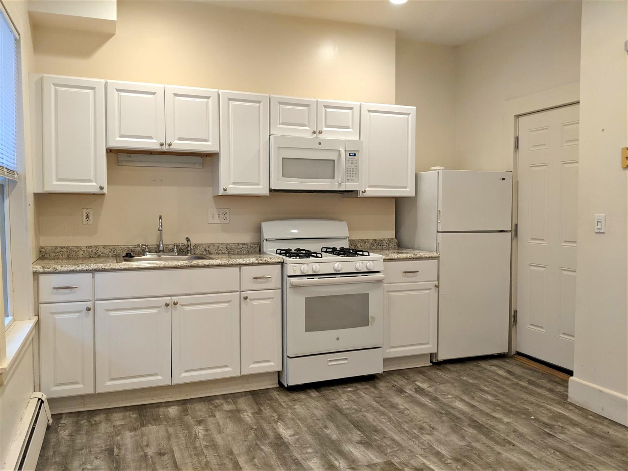 8 Evergreen Sq, Porter Square