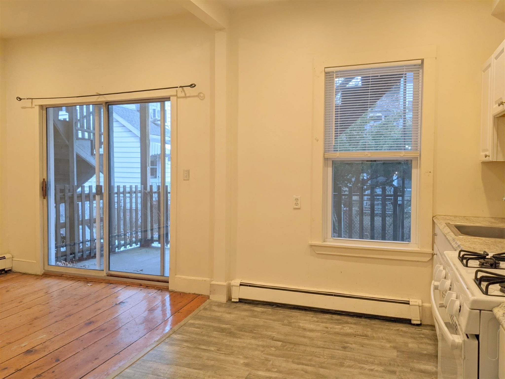 8 Evergreen Sq, Spring Hill