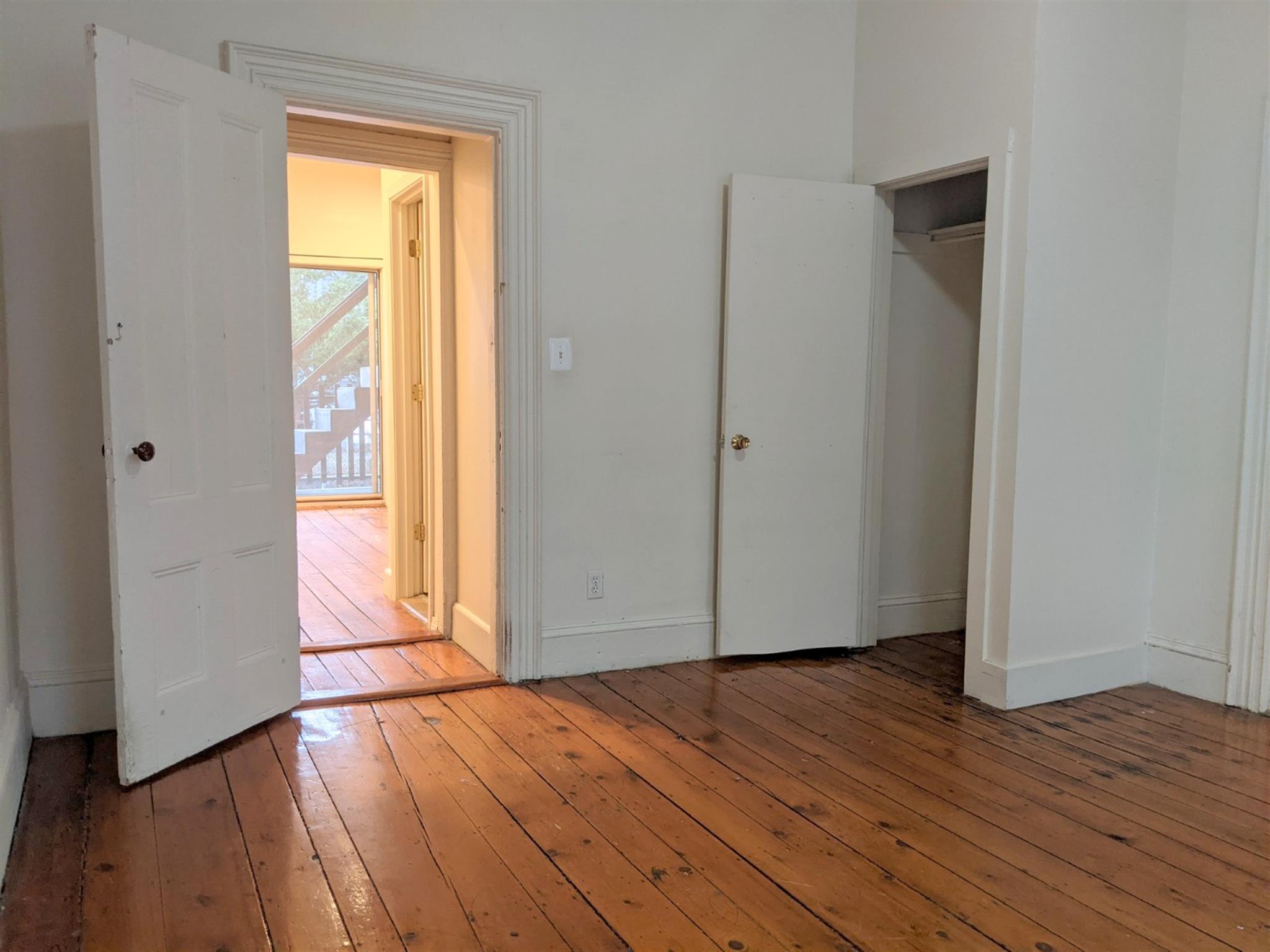 8 Evergreen Sq, Porter Square