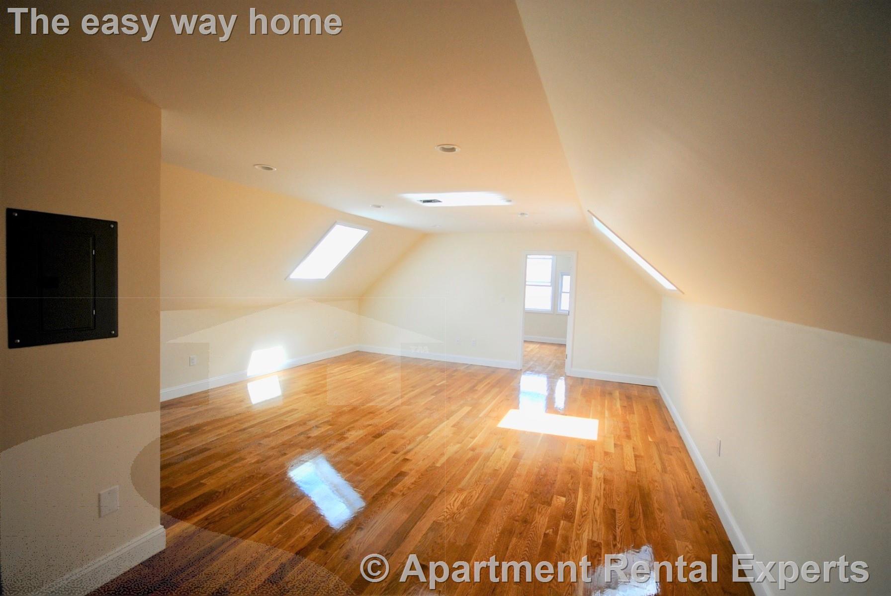 15 Taylor St, Medford