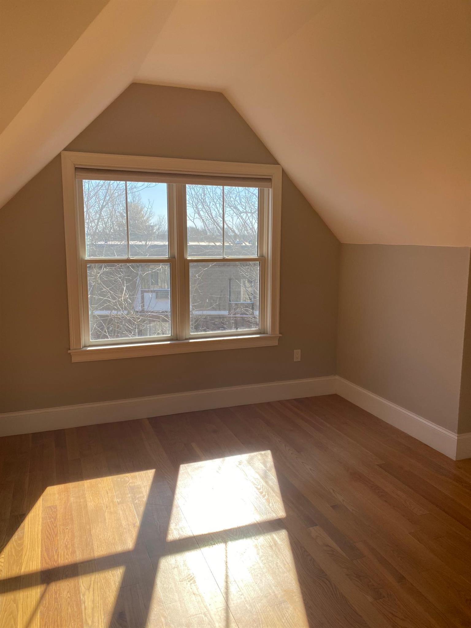 16 Linden Ave, Porter Square