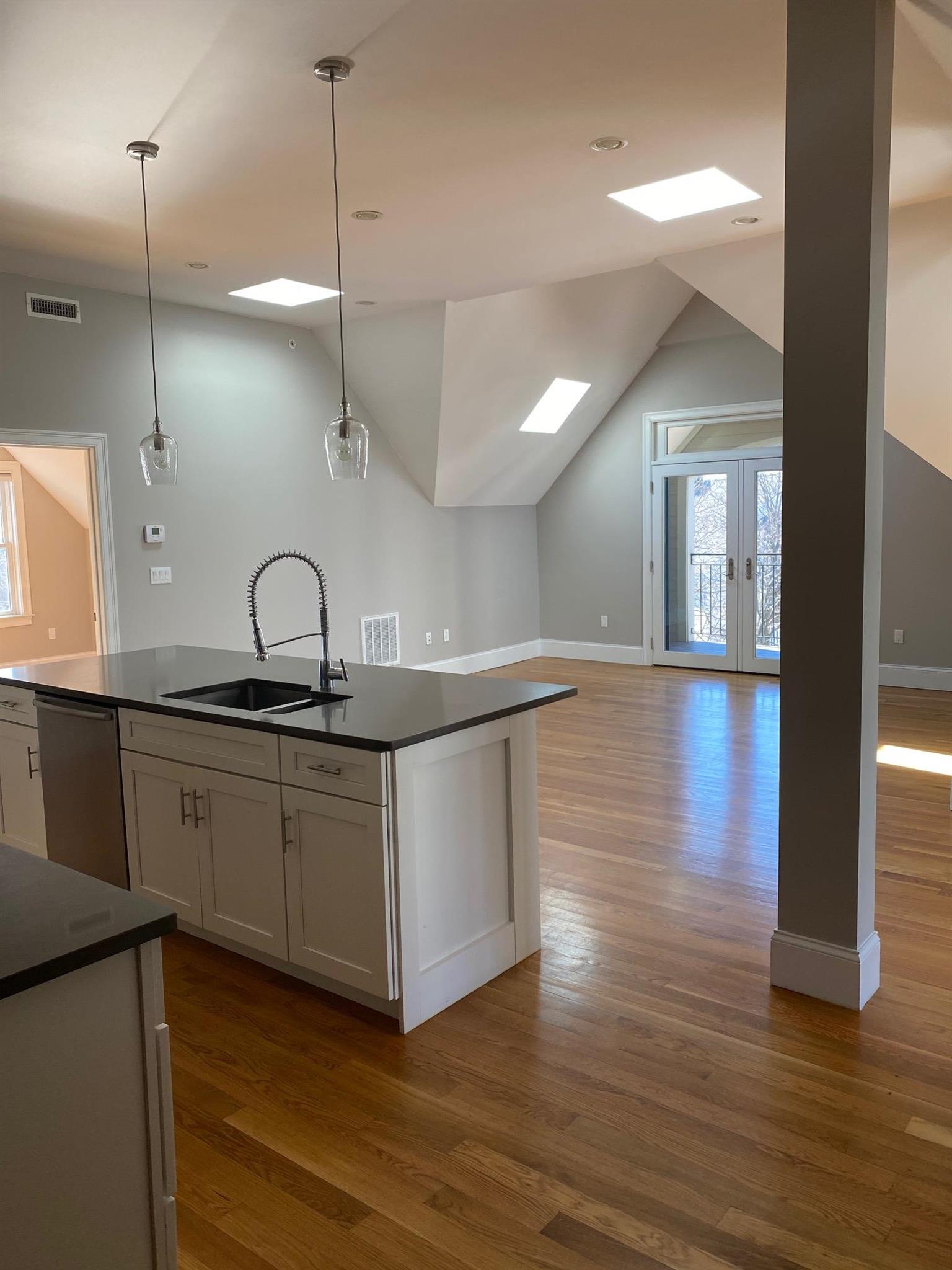 16 Linden Ave, Porter Square