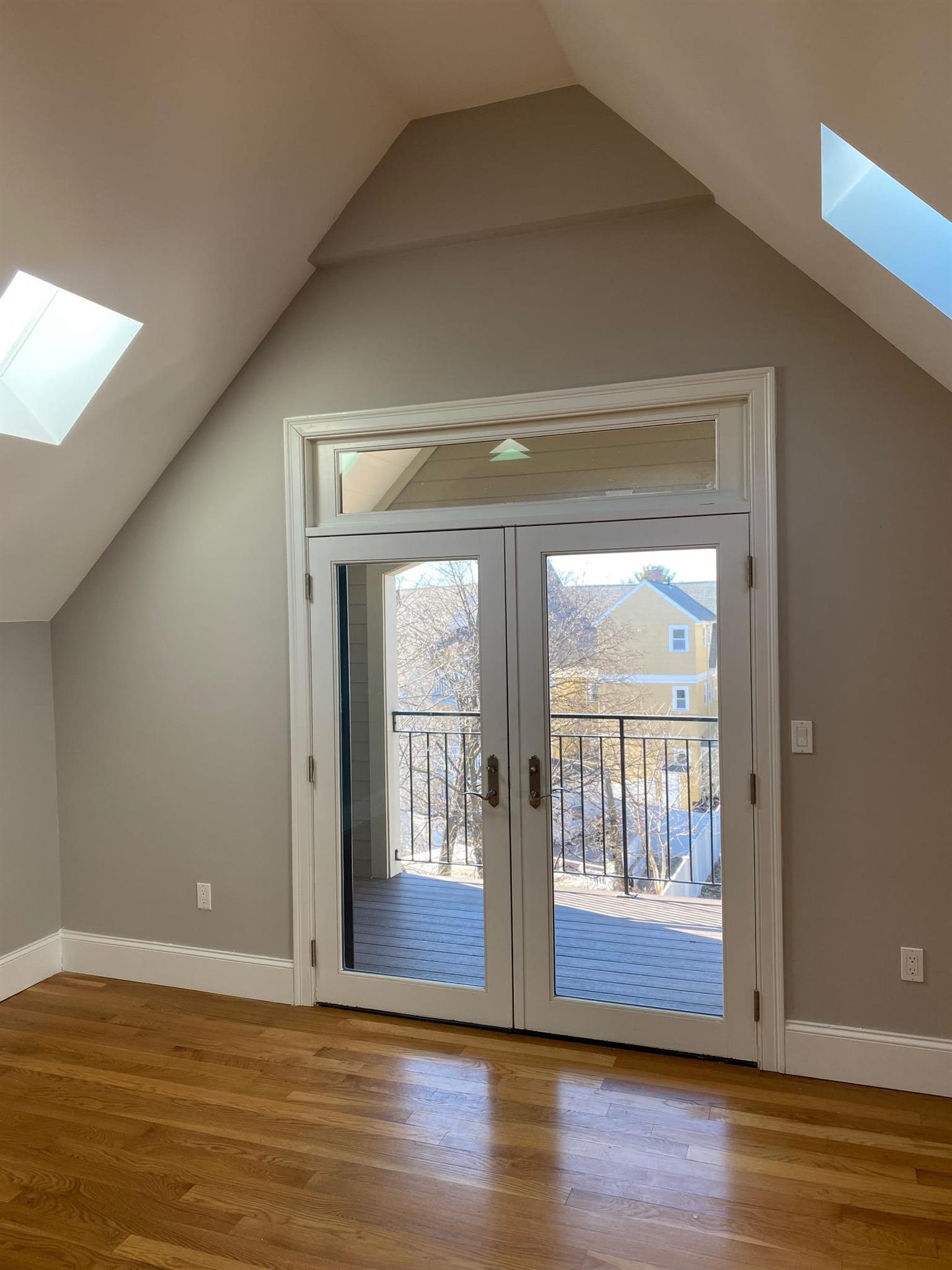 16 Linden Ave, Porter Square