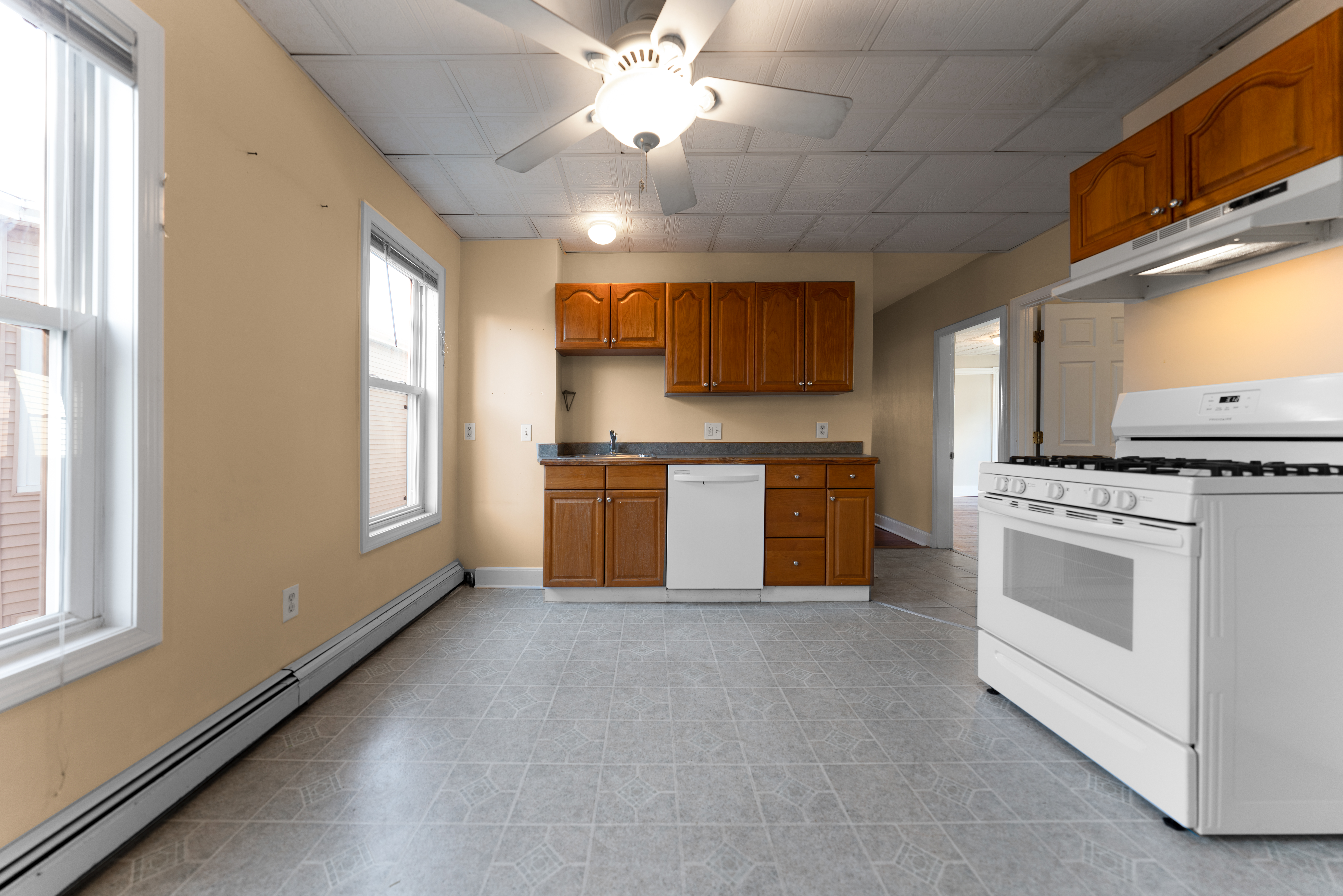 10 Speridakis Ter, Cambridgeport