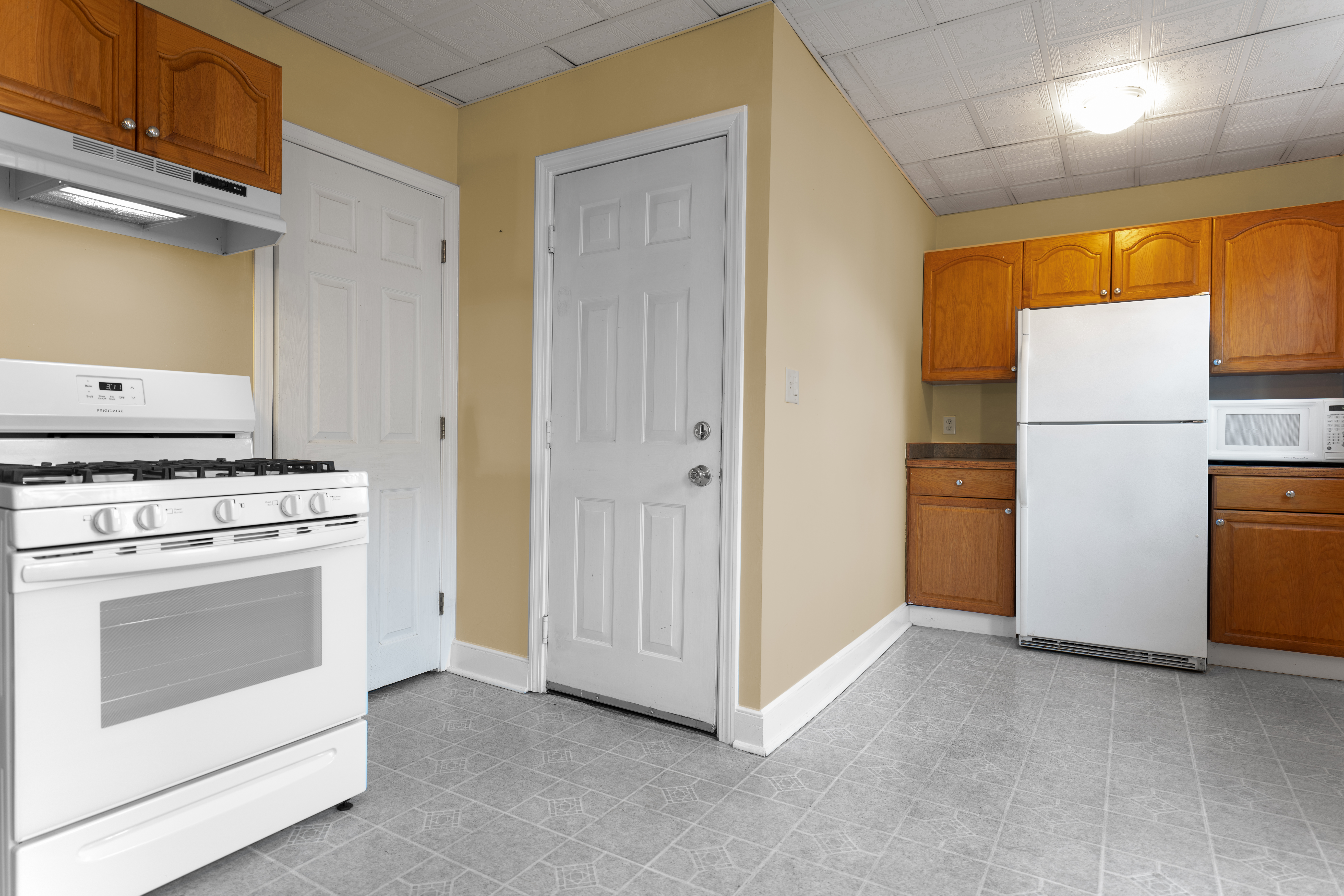 10 Speridakis Ter, Cambridgeport