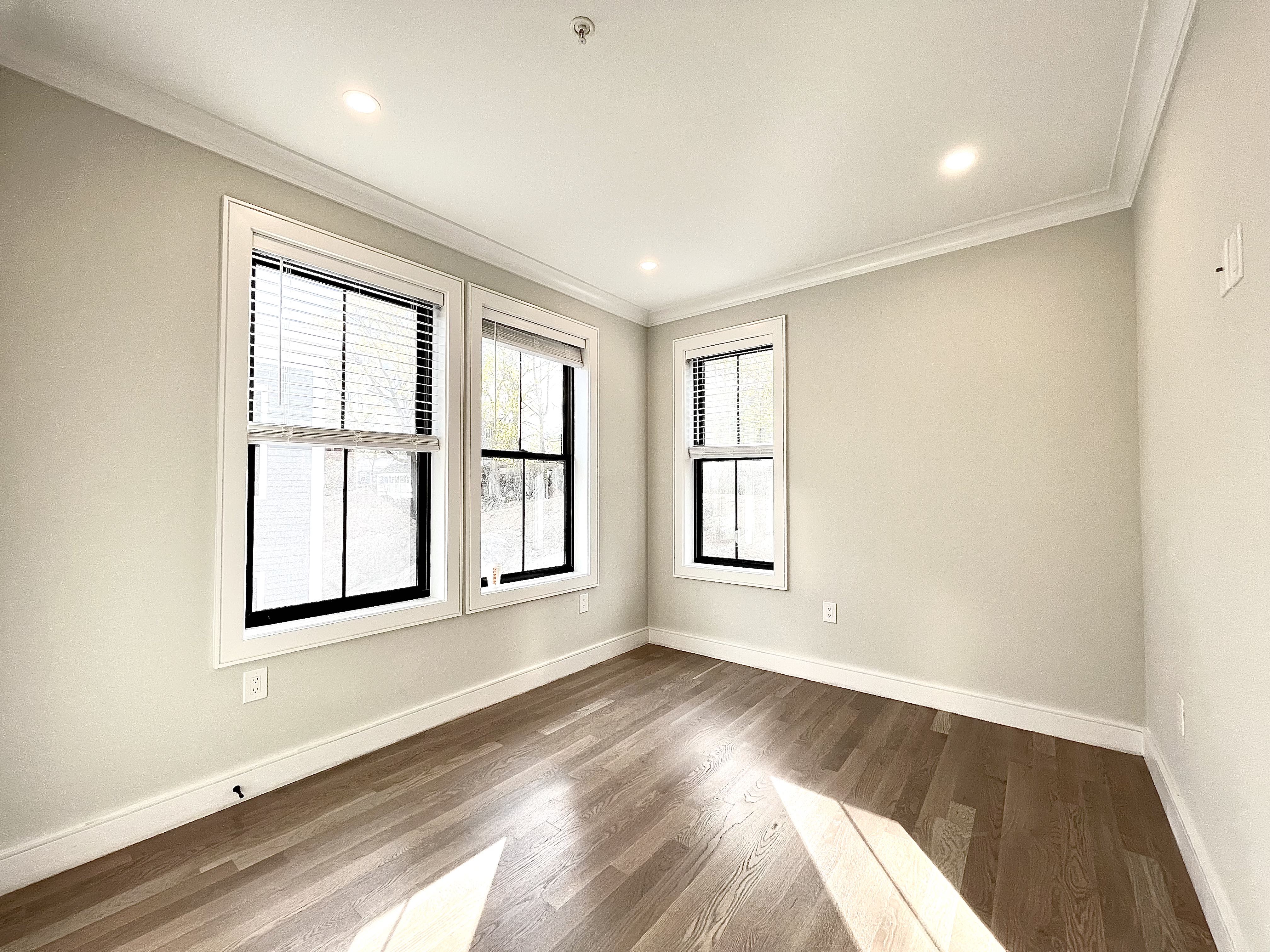 279 Lamartine St, Jamaica Plain