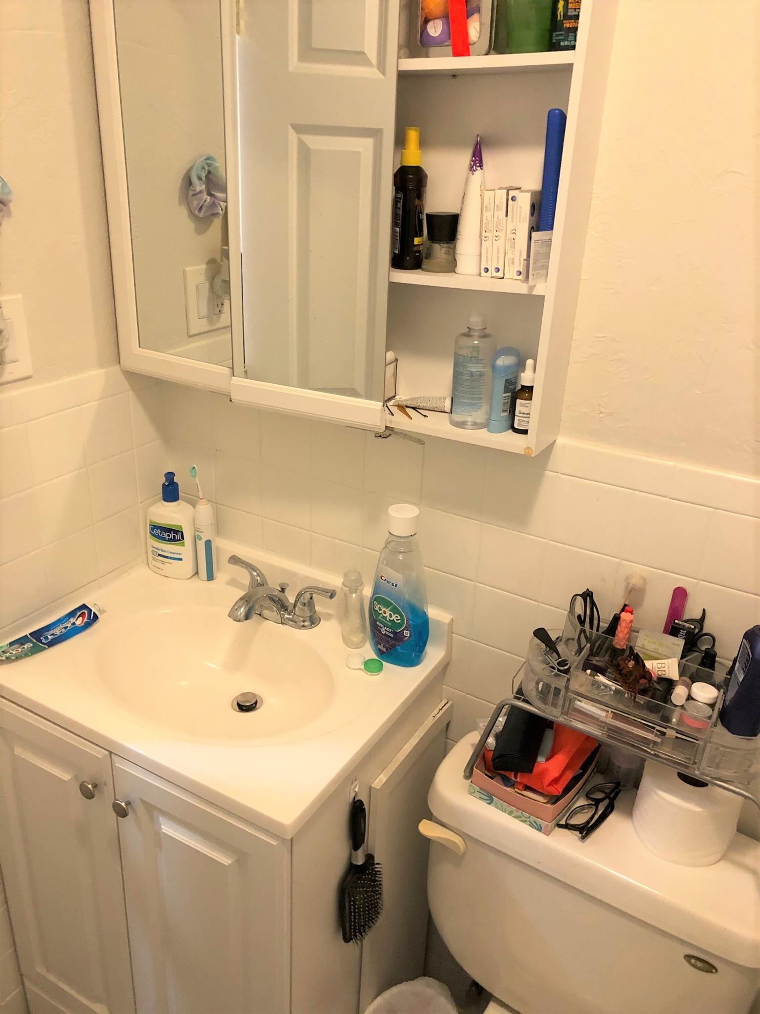 1139 Broadway, Davis Square