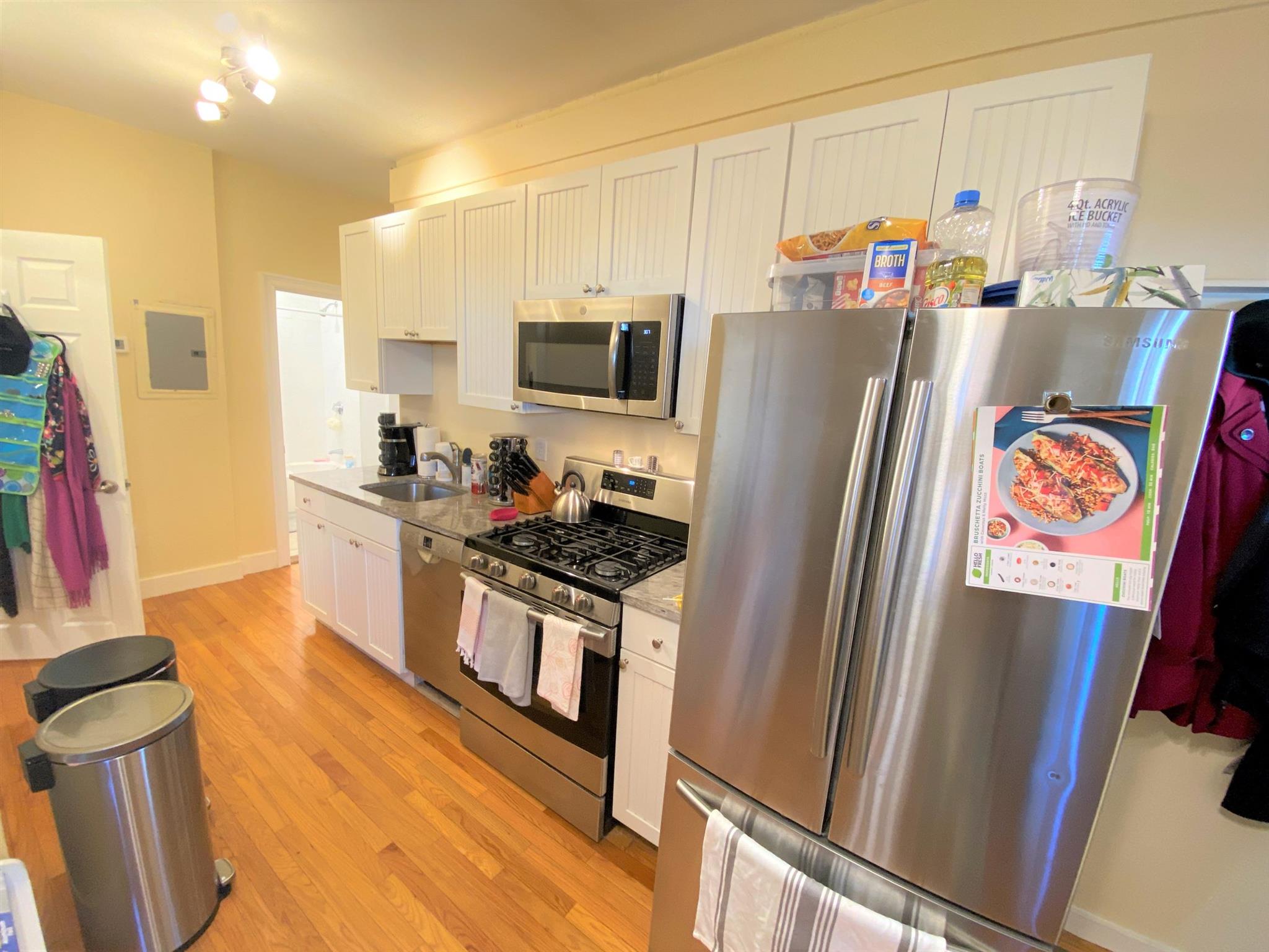 39 Cross St, East Somerville