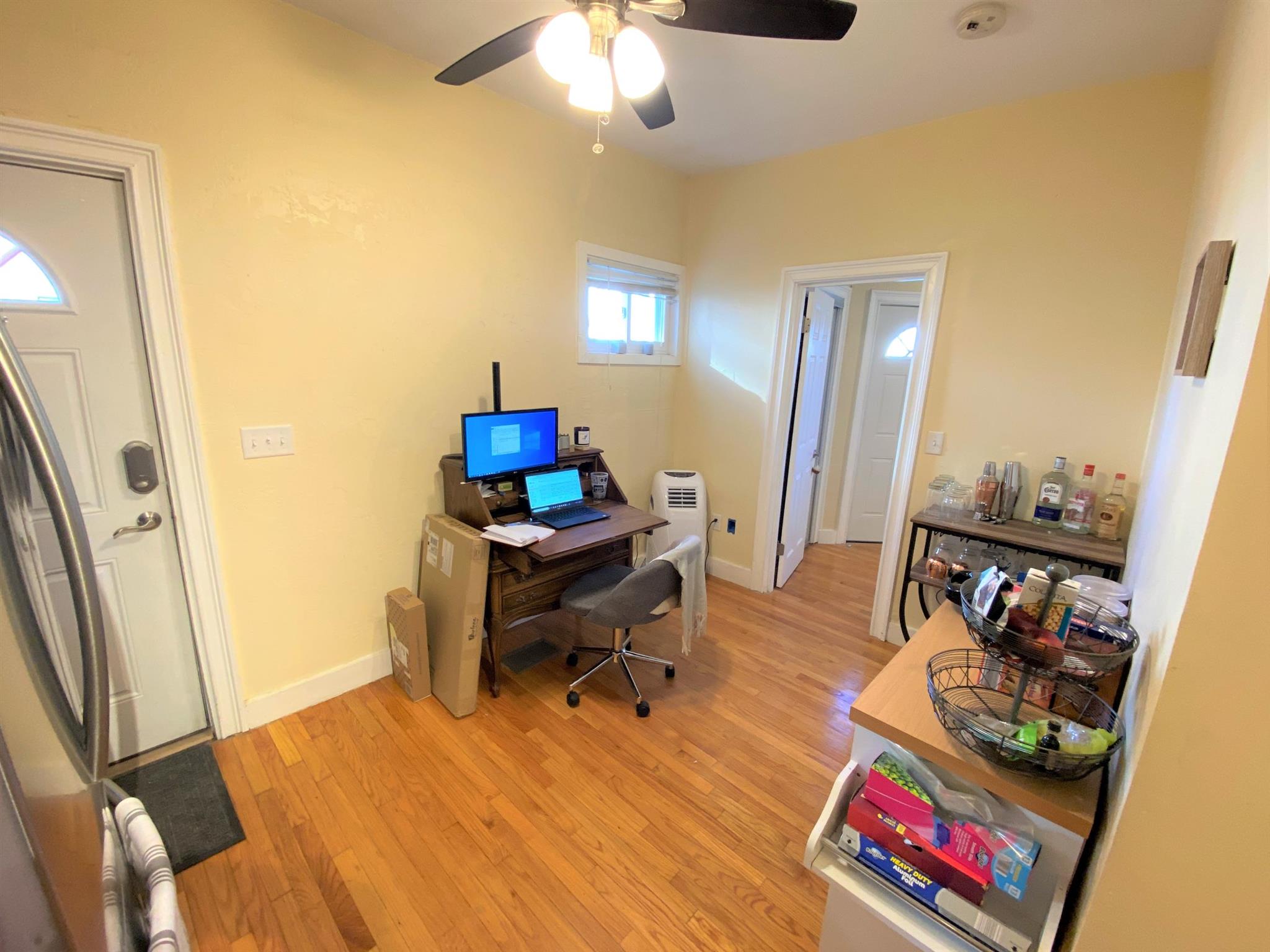 39 Cross St, East Somerville