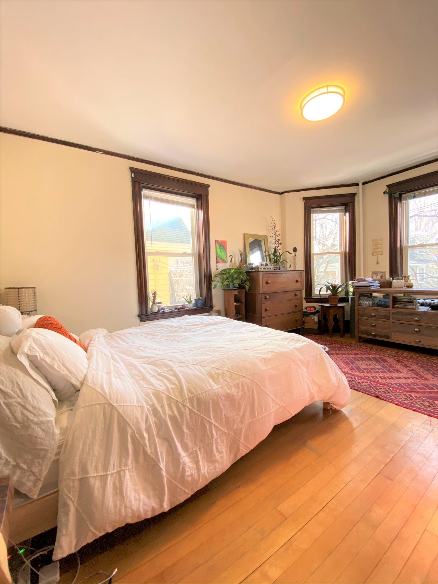 9 Fairfield St, Porter Square