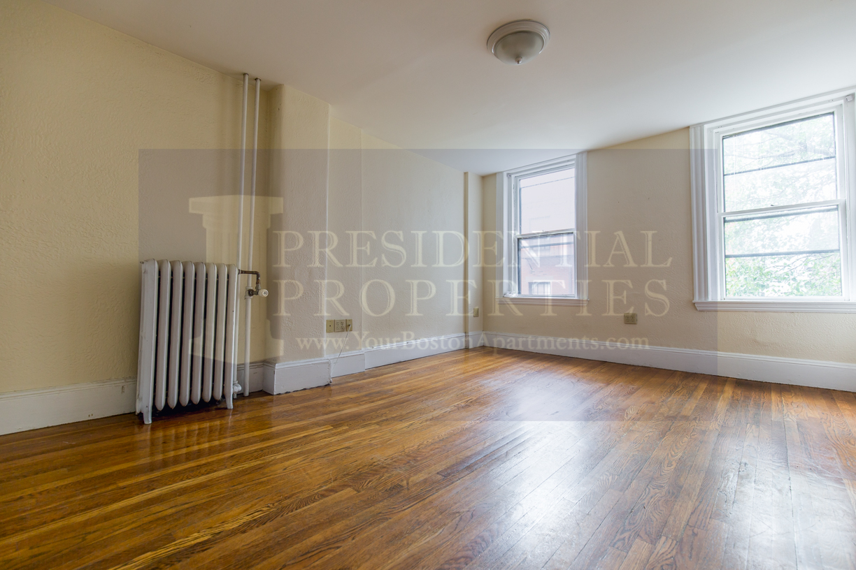 72 Revere St, Beacon Hill