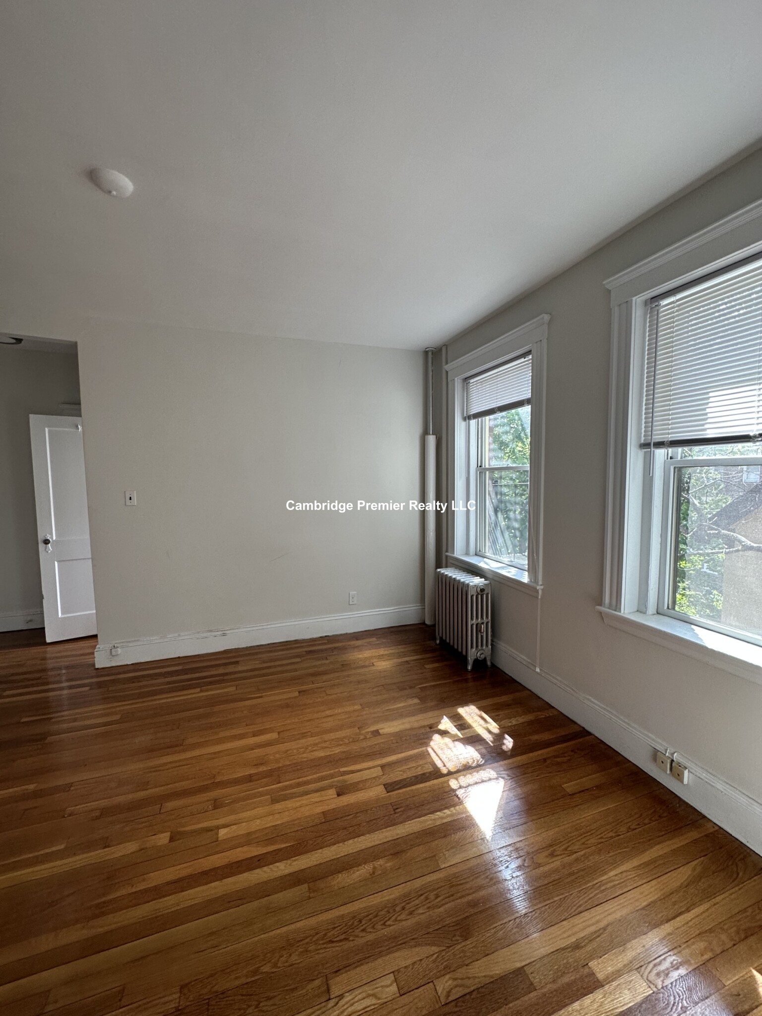 28 Langdon St, Neighborhood Nine