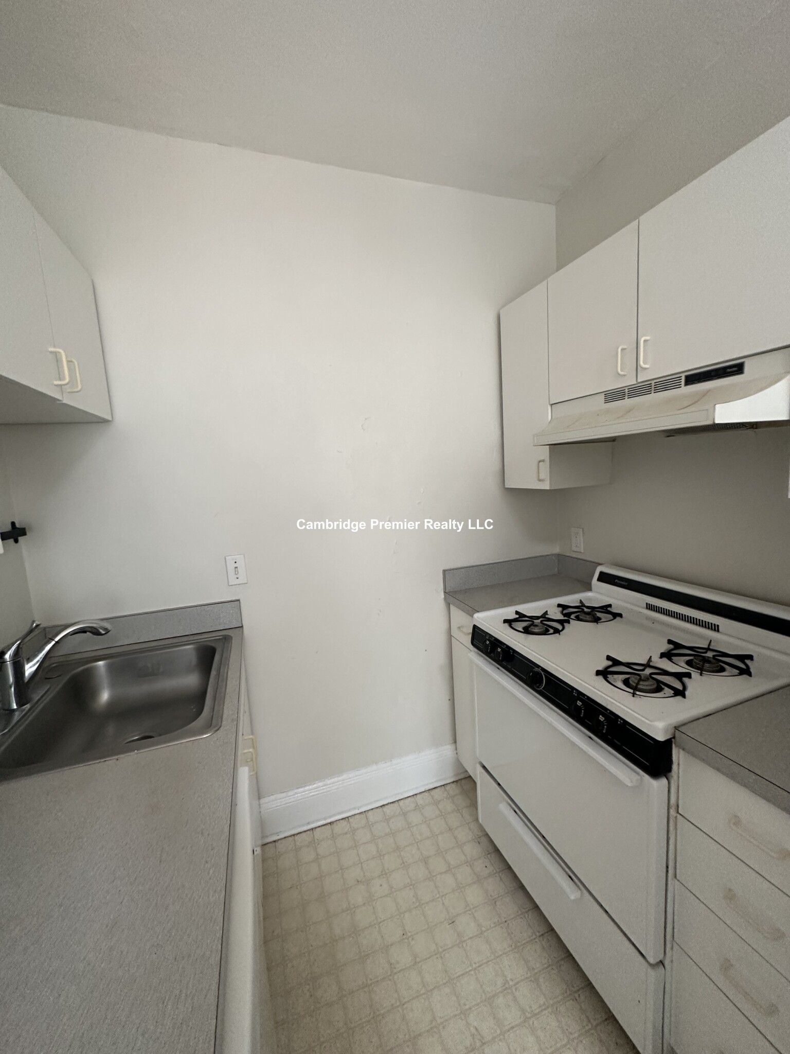 28 Langdon St, Neighborhood Nine