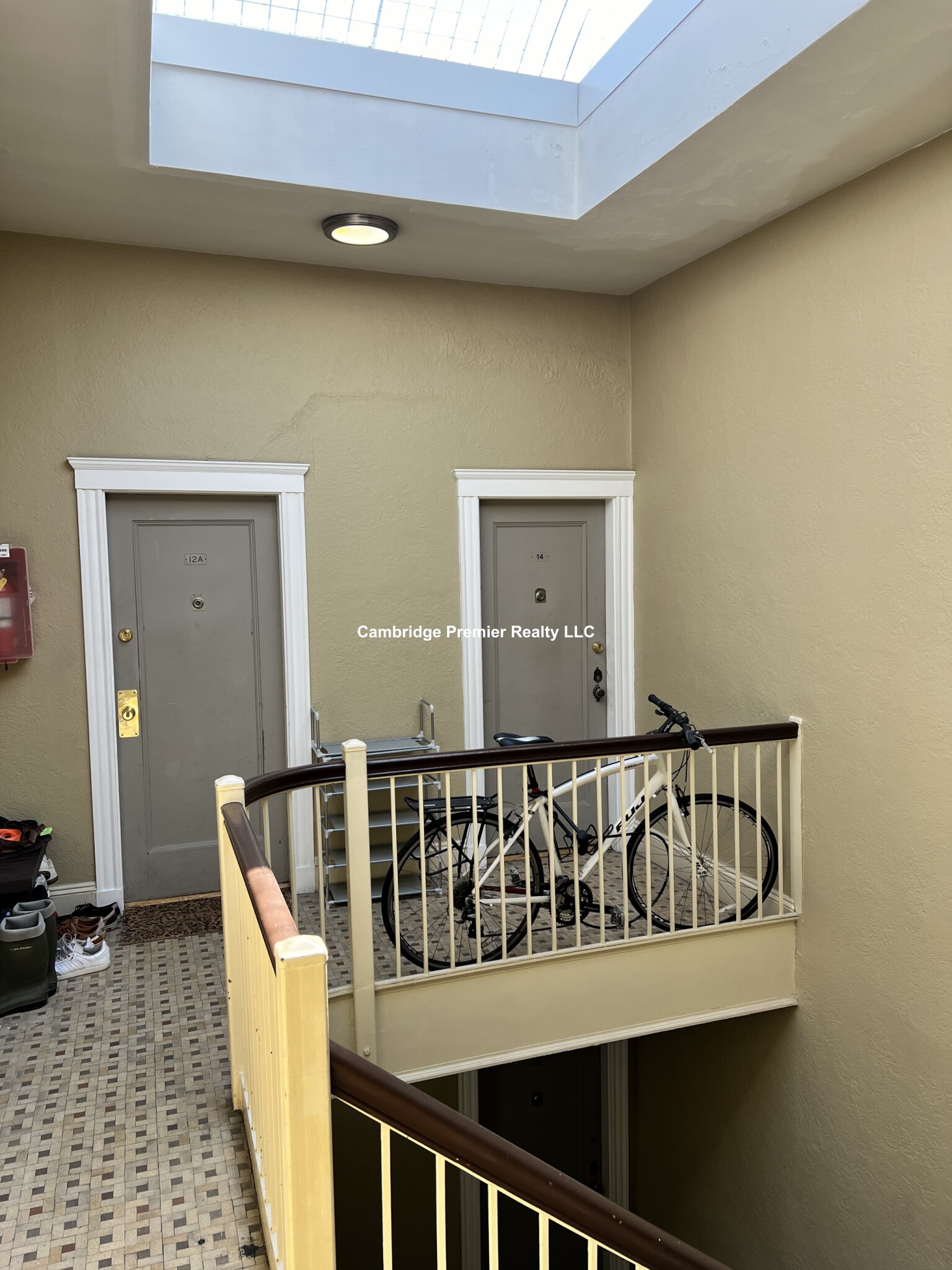 28 Langdon St, Neighborhood Nine