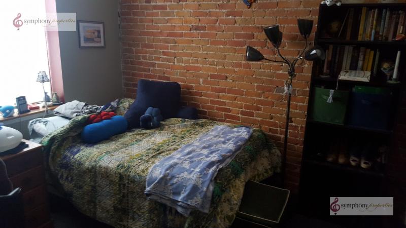 28 Symphony Rd, Fenway