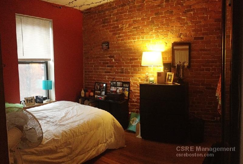 28 Symphony Rd, Fenway