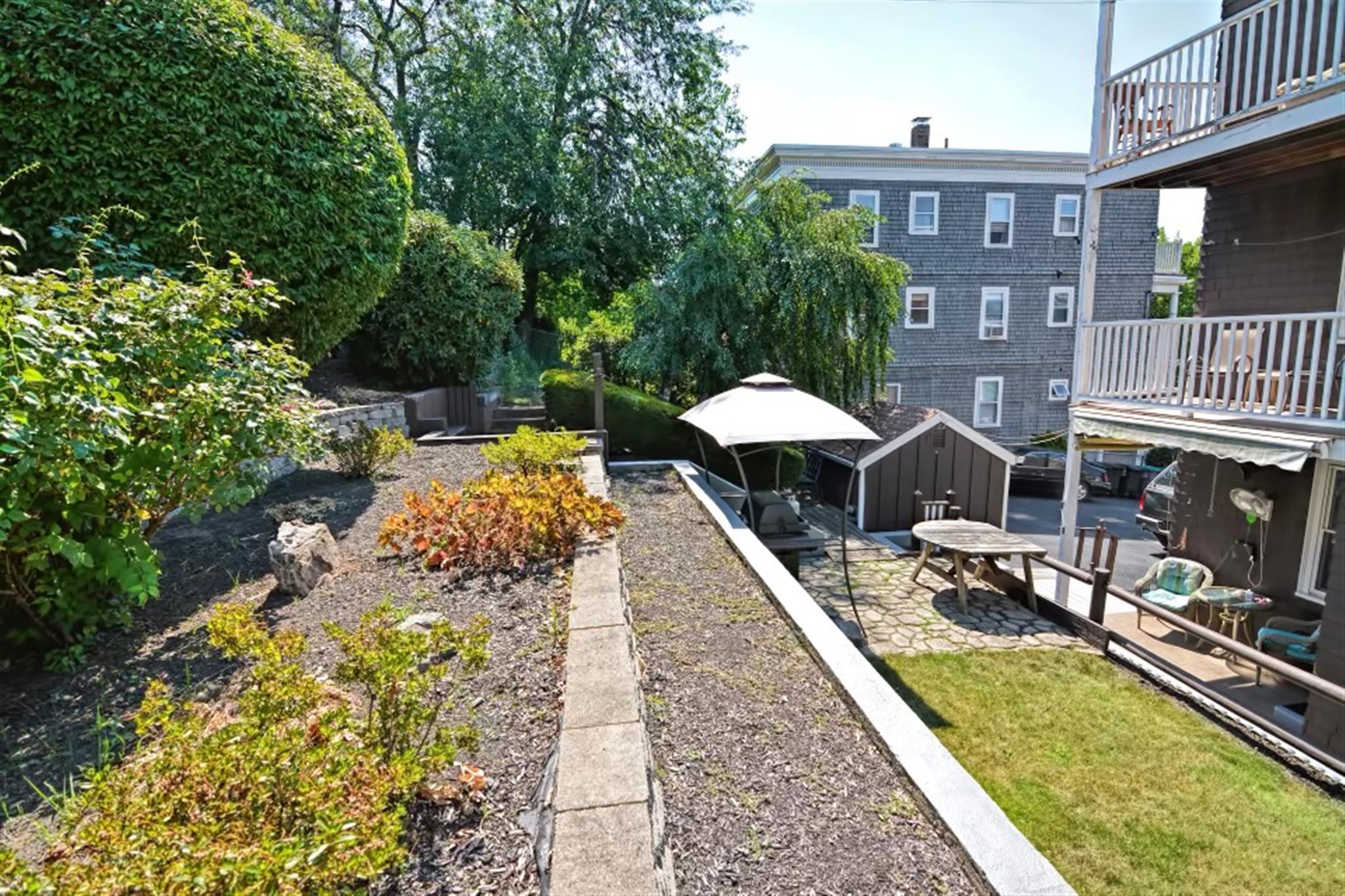 17 Malvern Ave, Davis Square