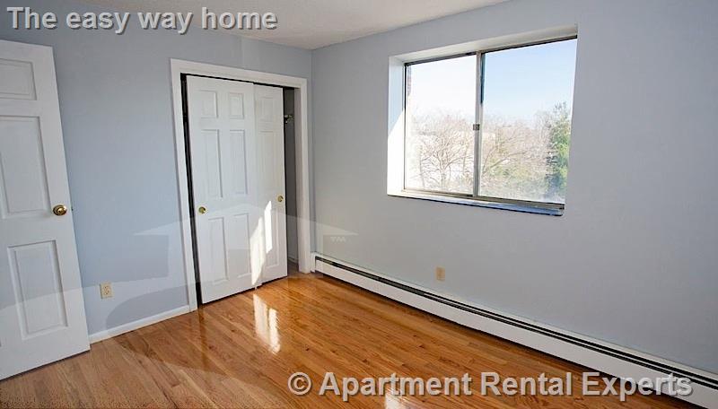 14 Murdock, Davis Square