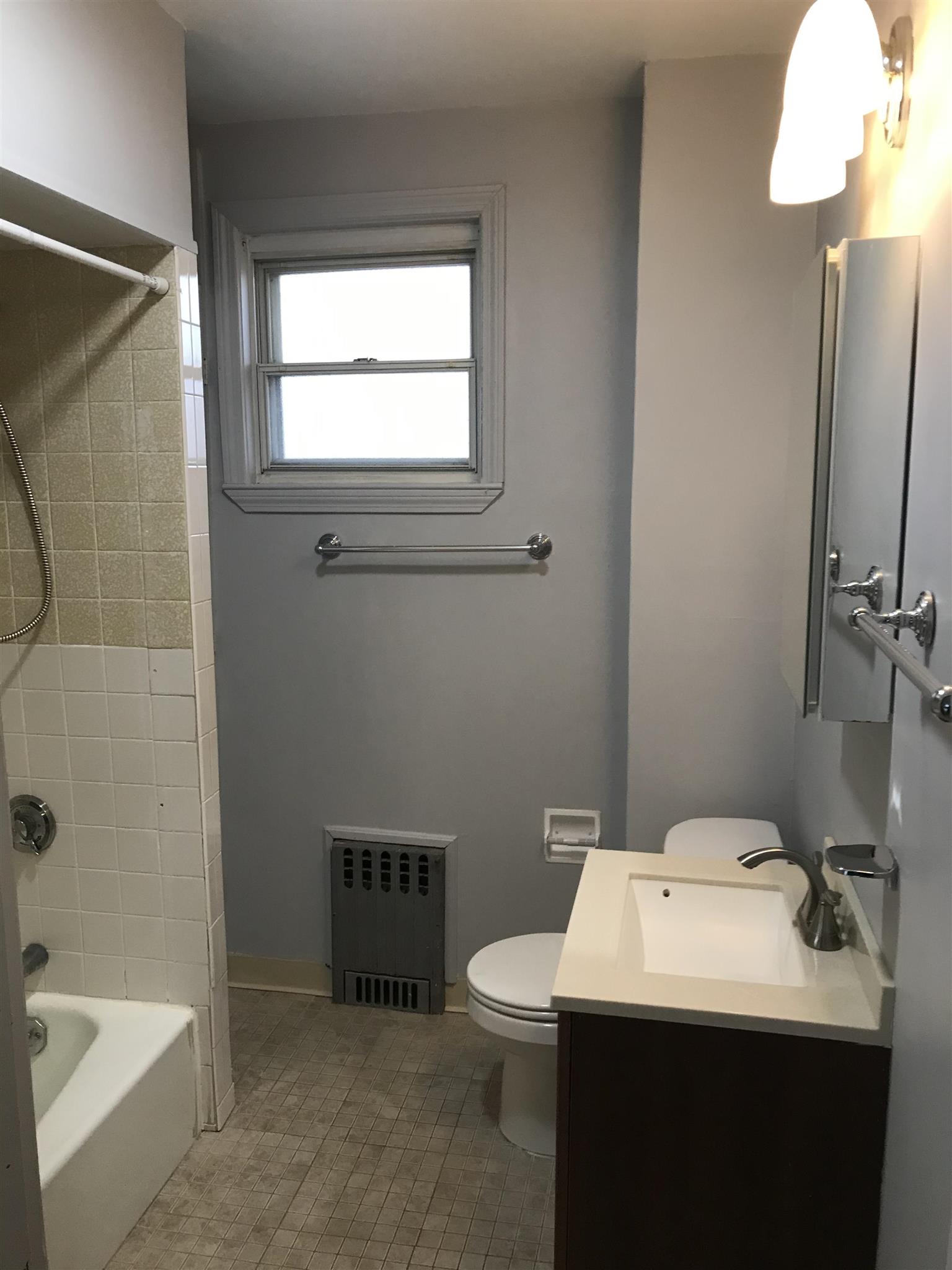 61 Clarendon Ave, Davis Square