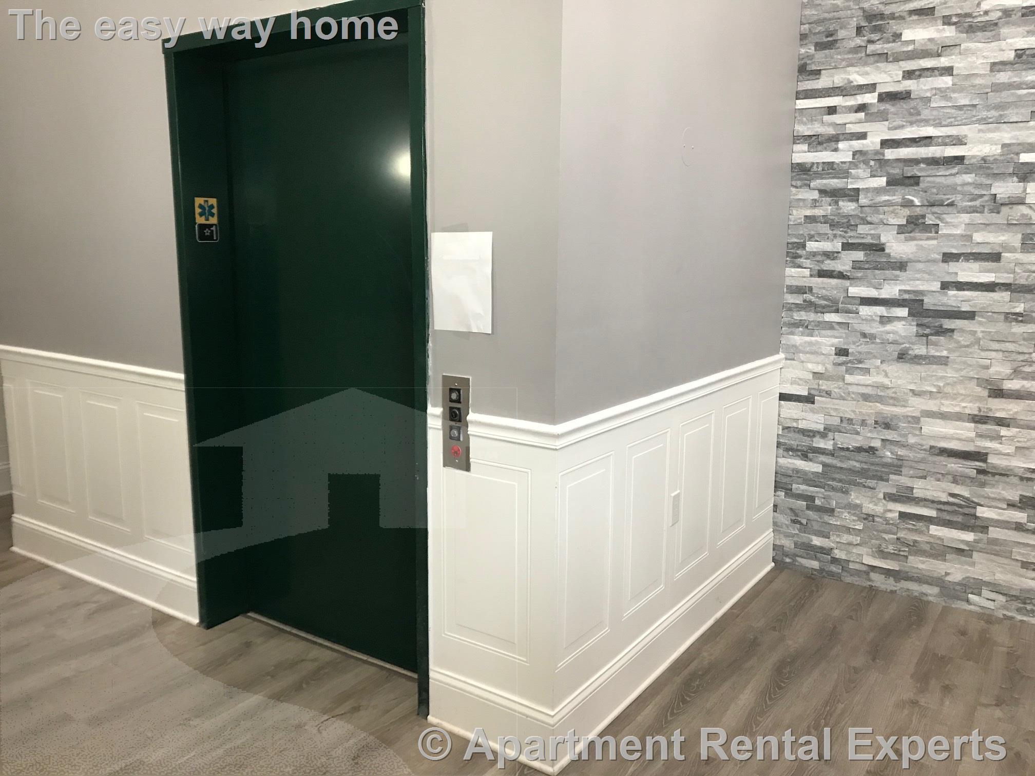 15 Pearl, Central Square