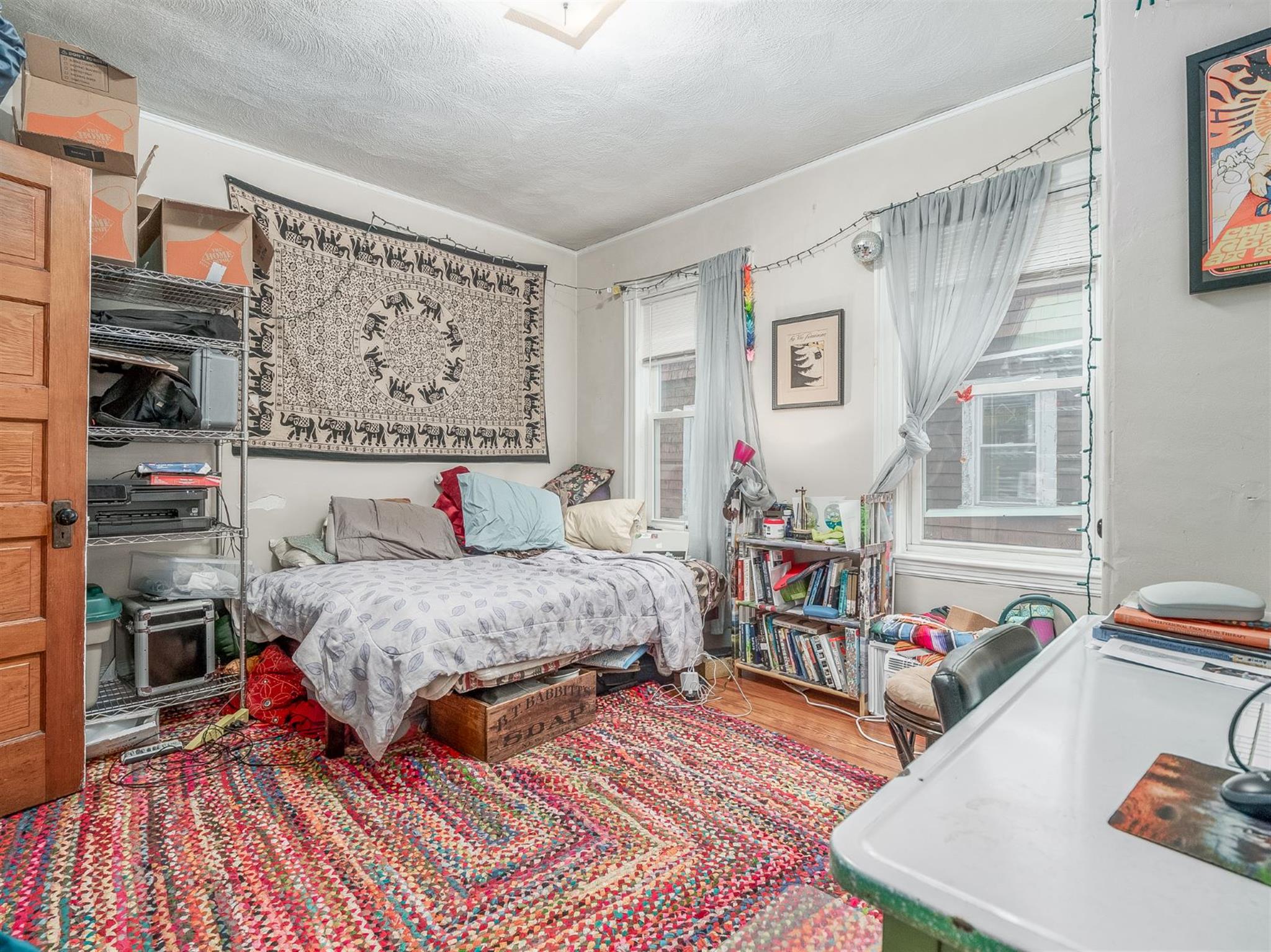 81 Bristol Rd, Medford