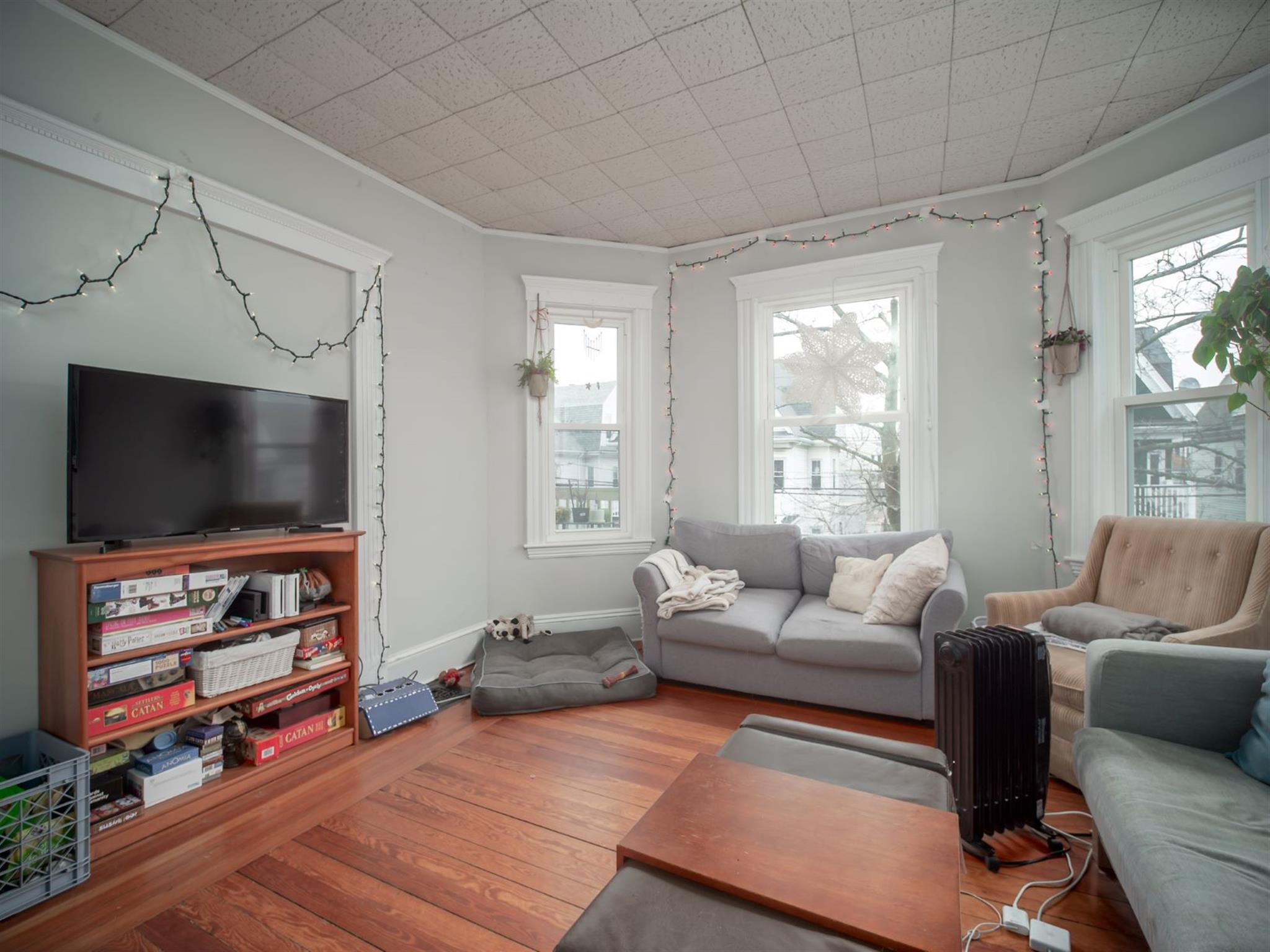 81 Bristol Rd, Medford